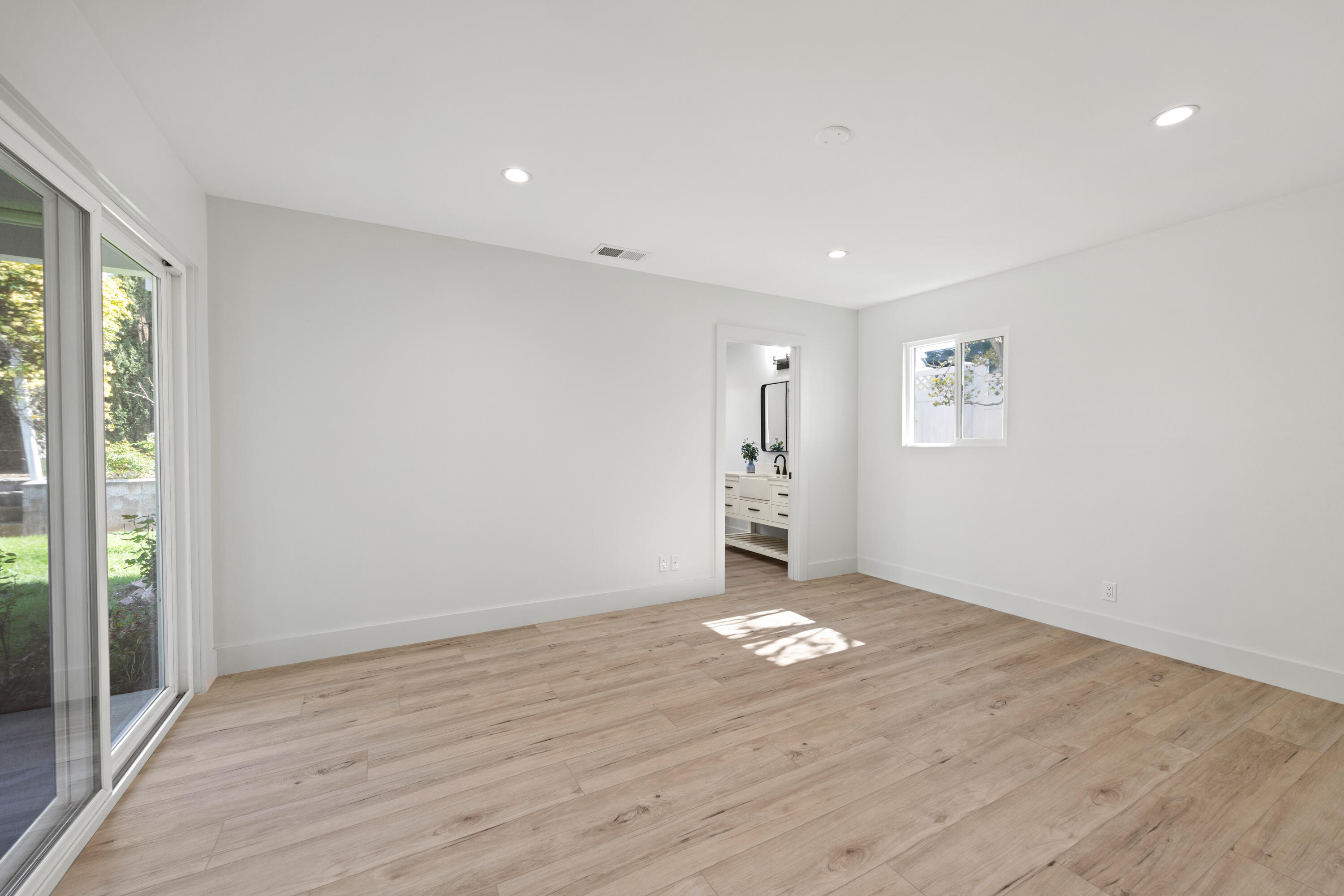 246 3rd Street