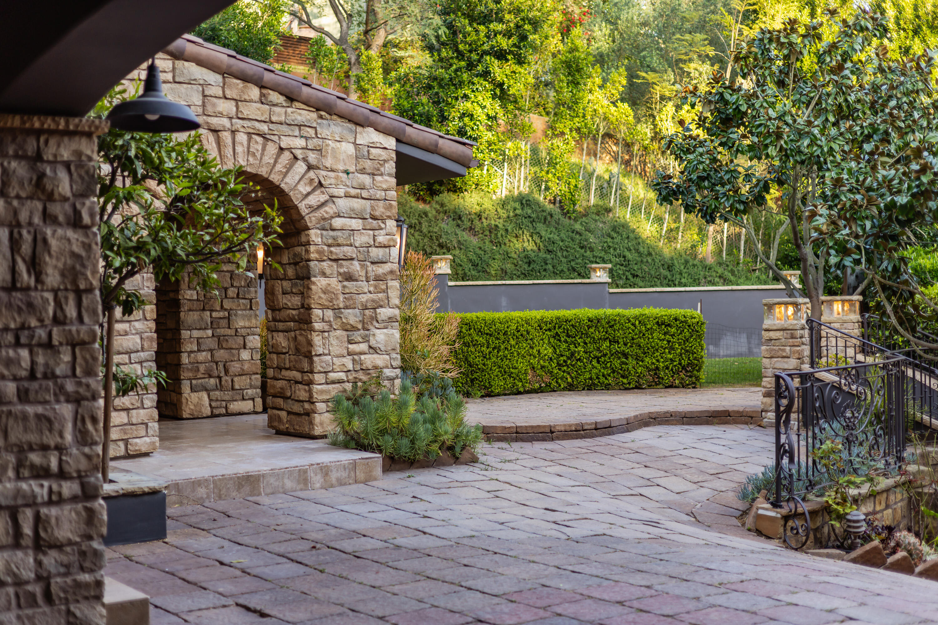 330 E Mountain Drive