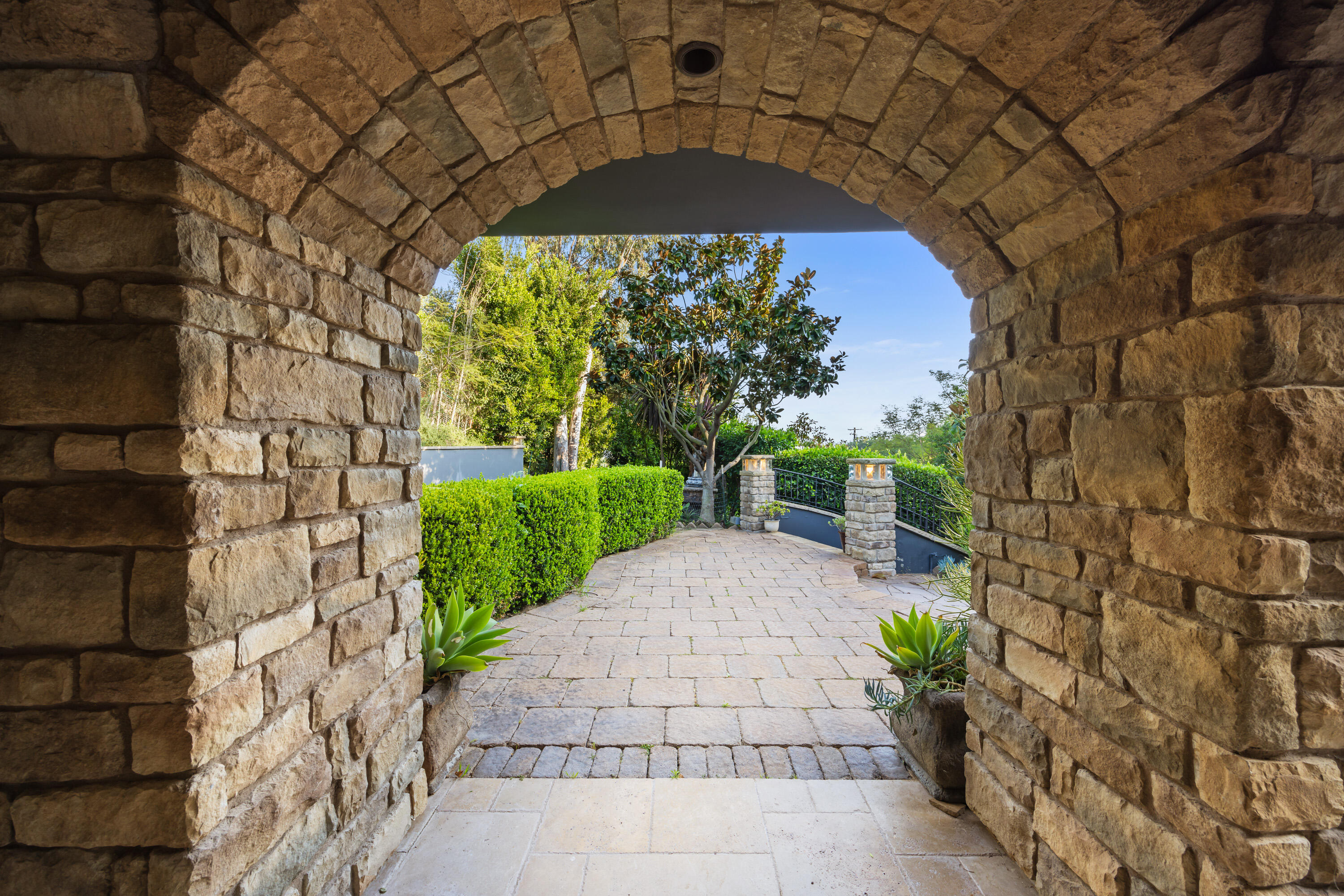 330 E Mountain Drive