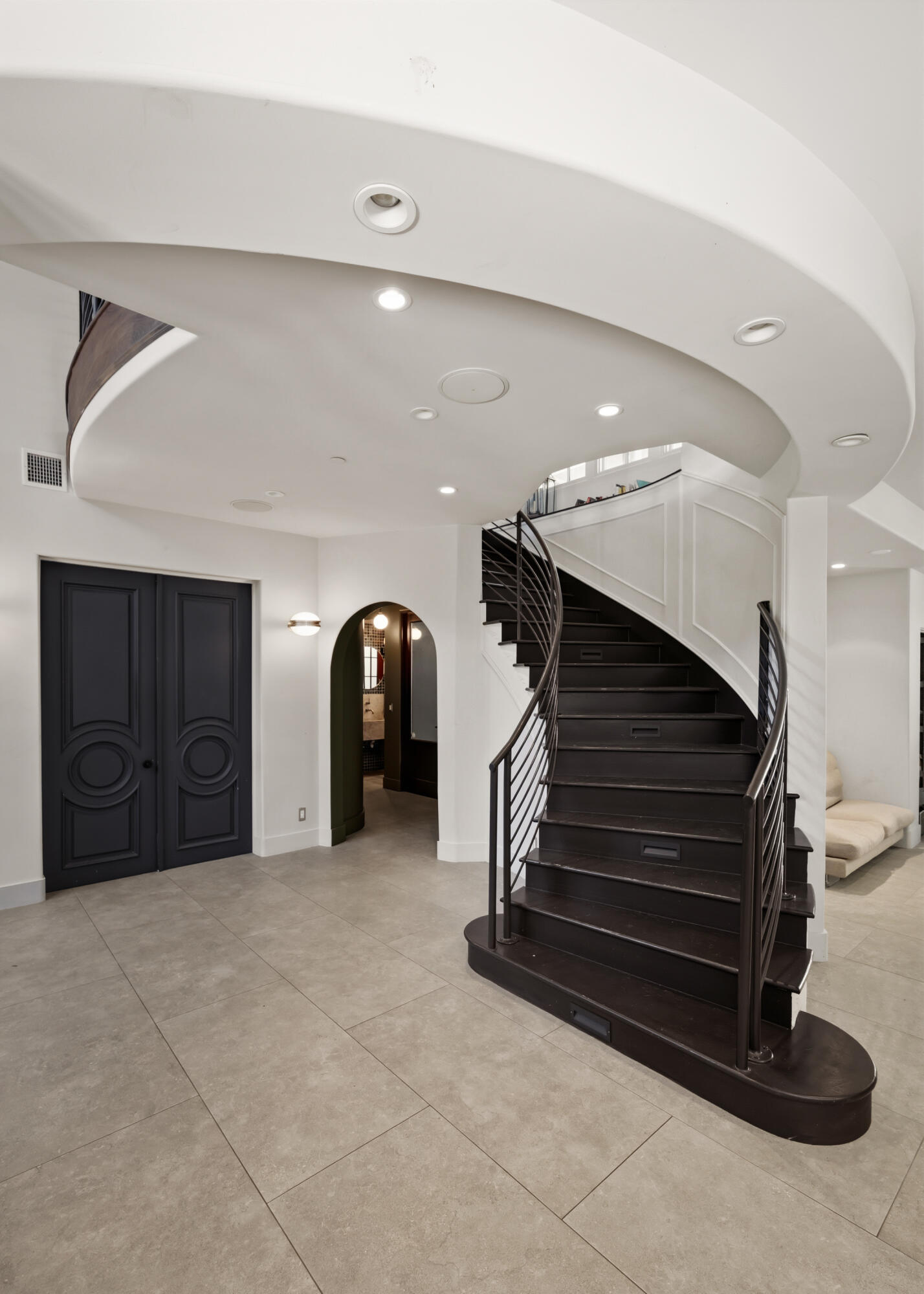 330 E Mountain Drive