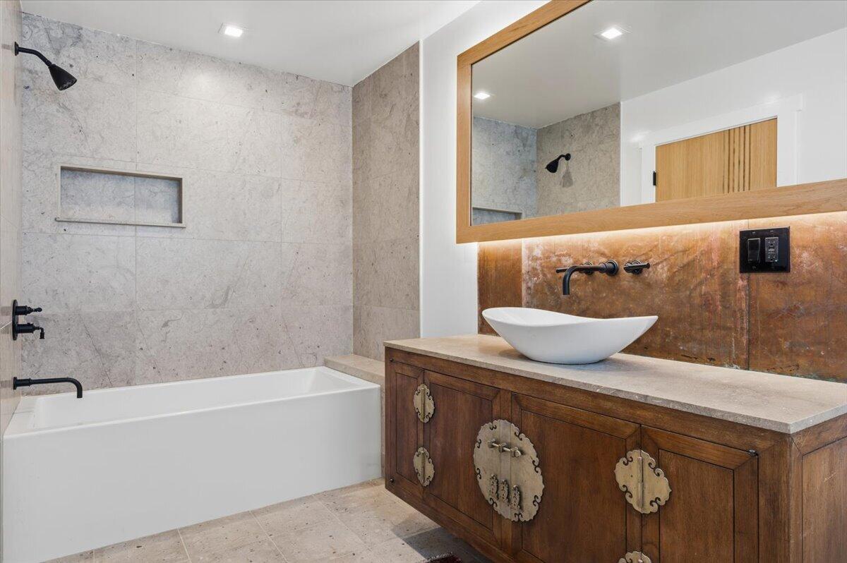 970 College Canyon Road