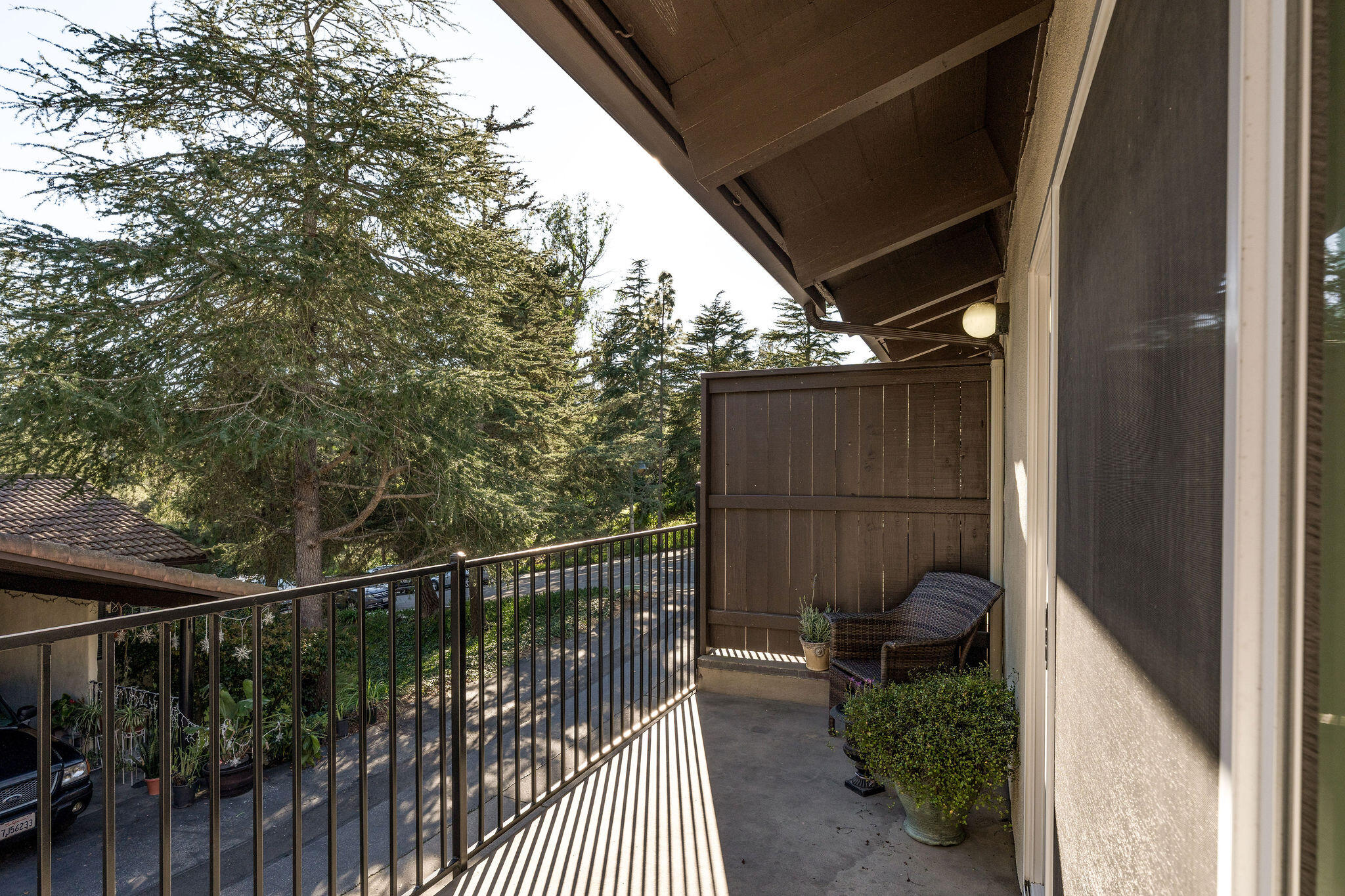 864 Highland Drive 6