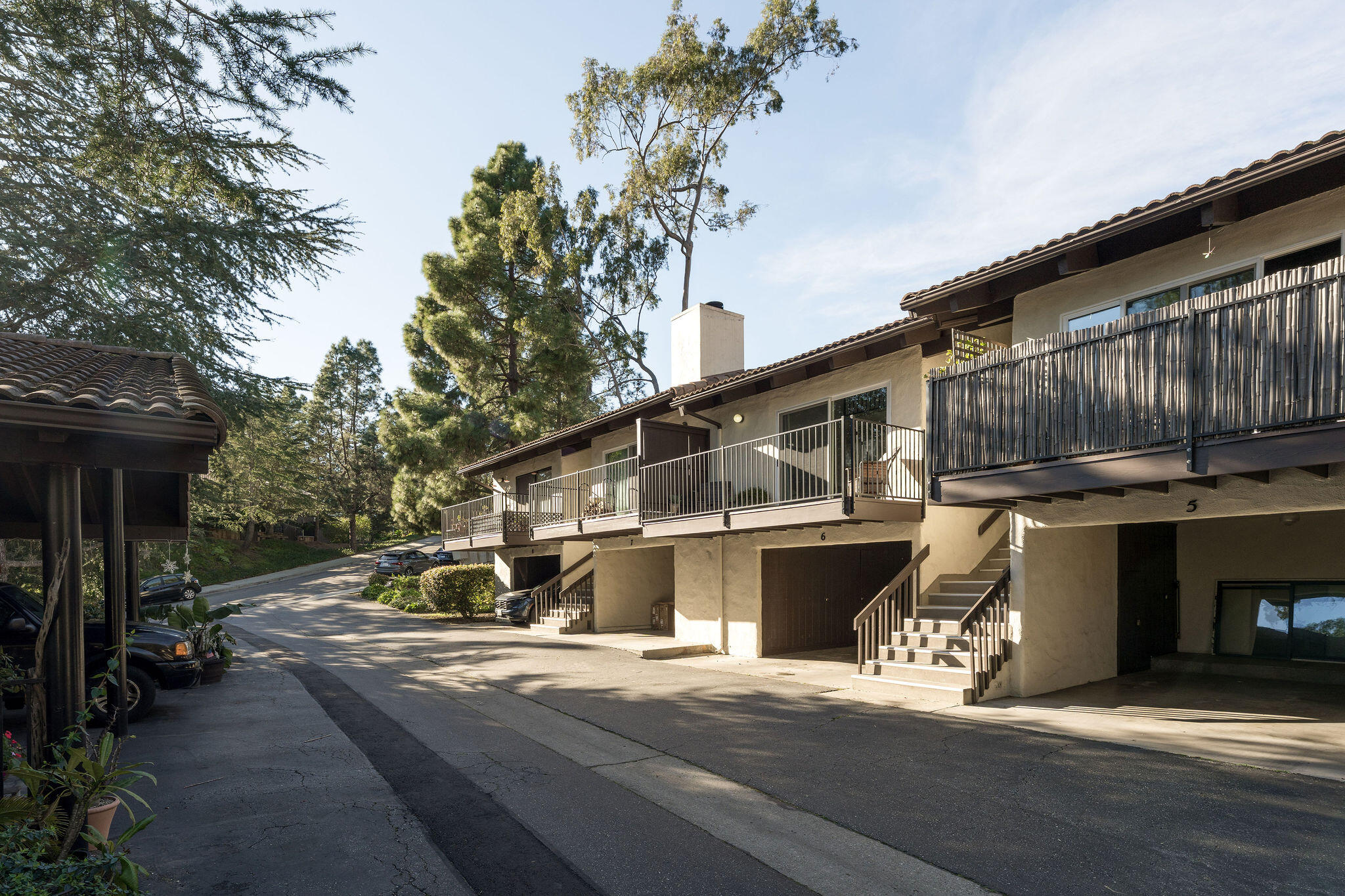 864 Highland Drive 6