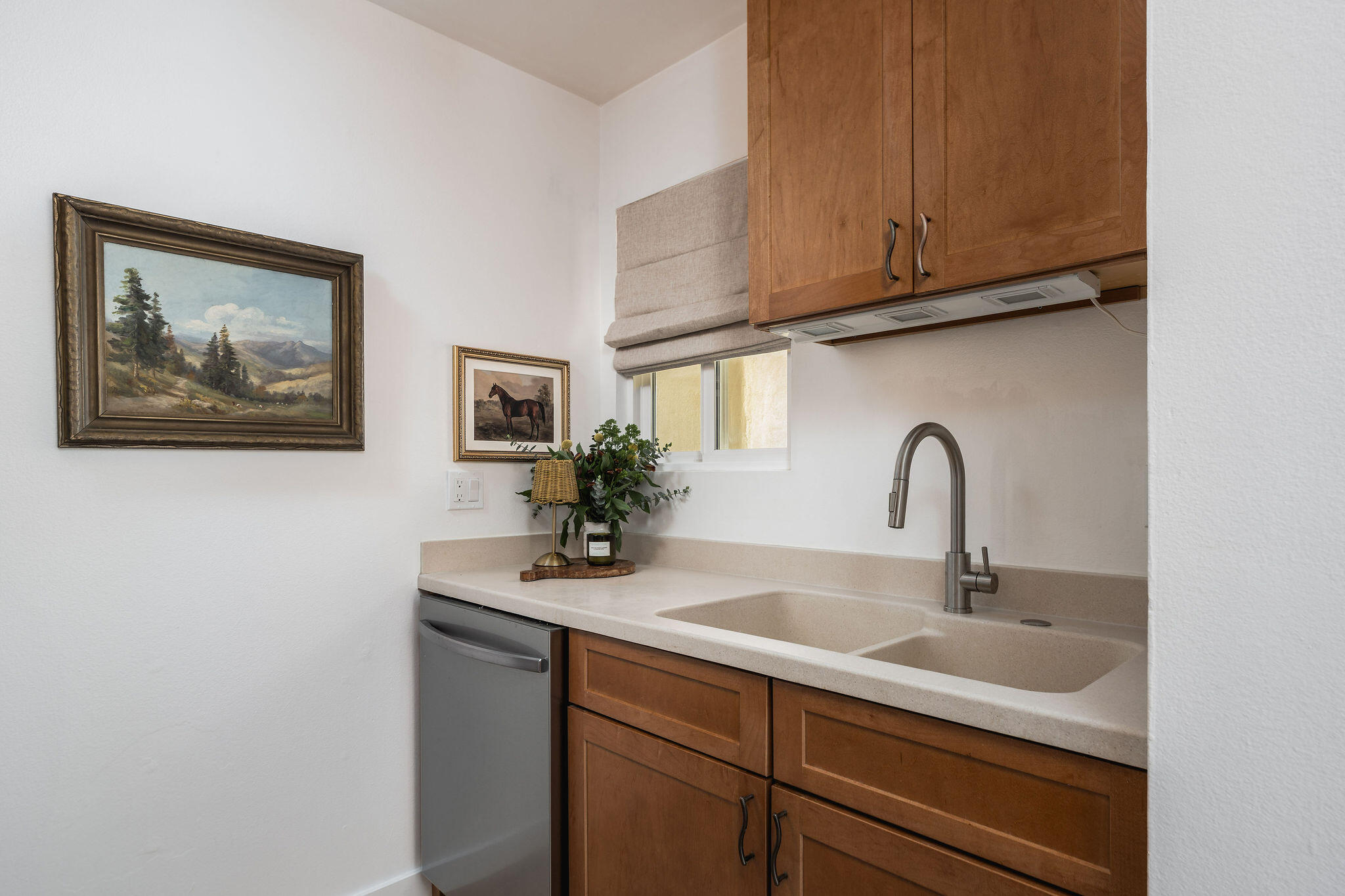 864 Highland Drive 6