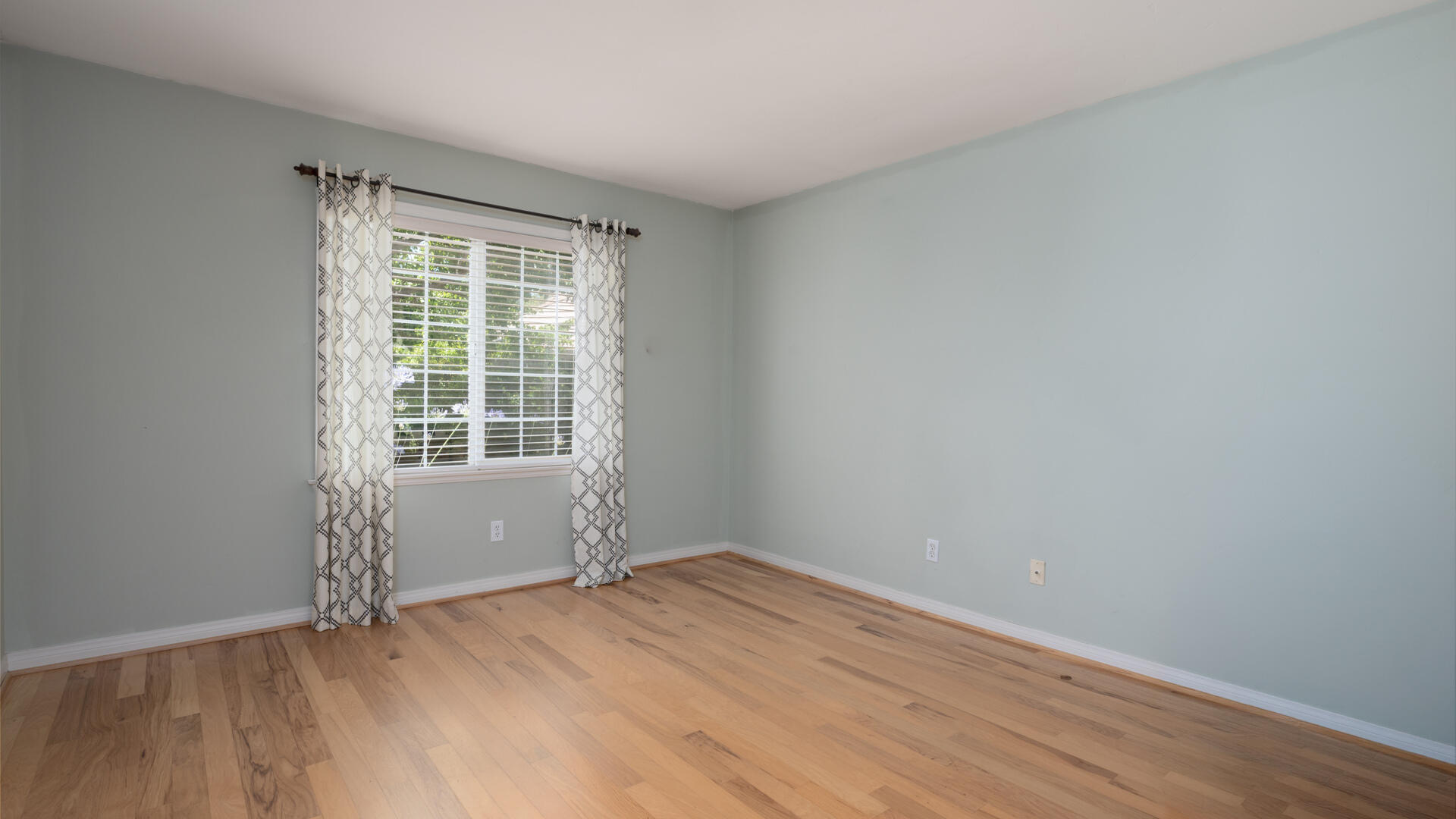 585 Windmill Court