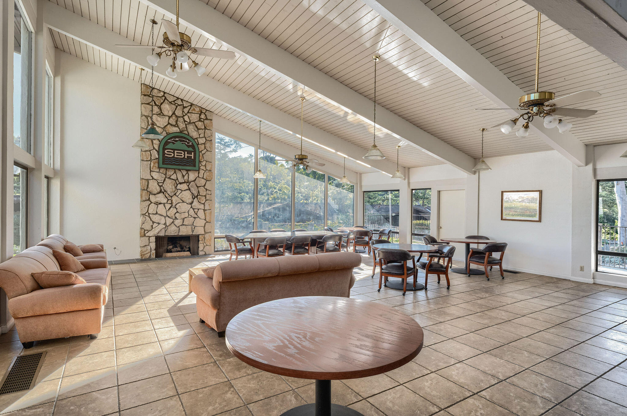 976 Miramonte Drive Apt 4