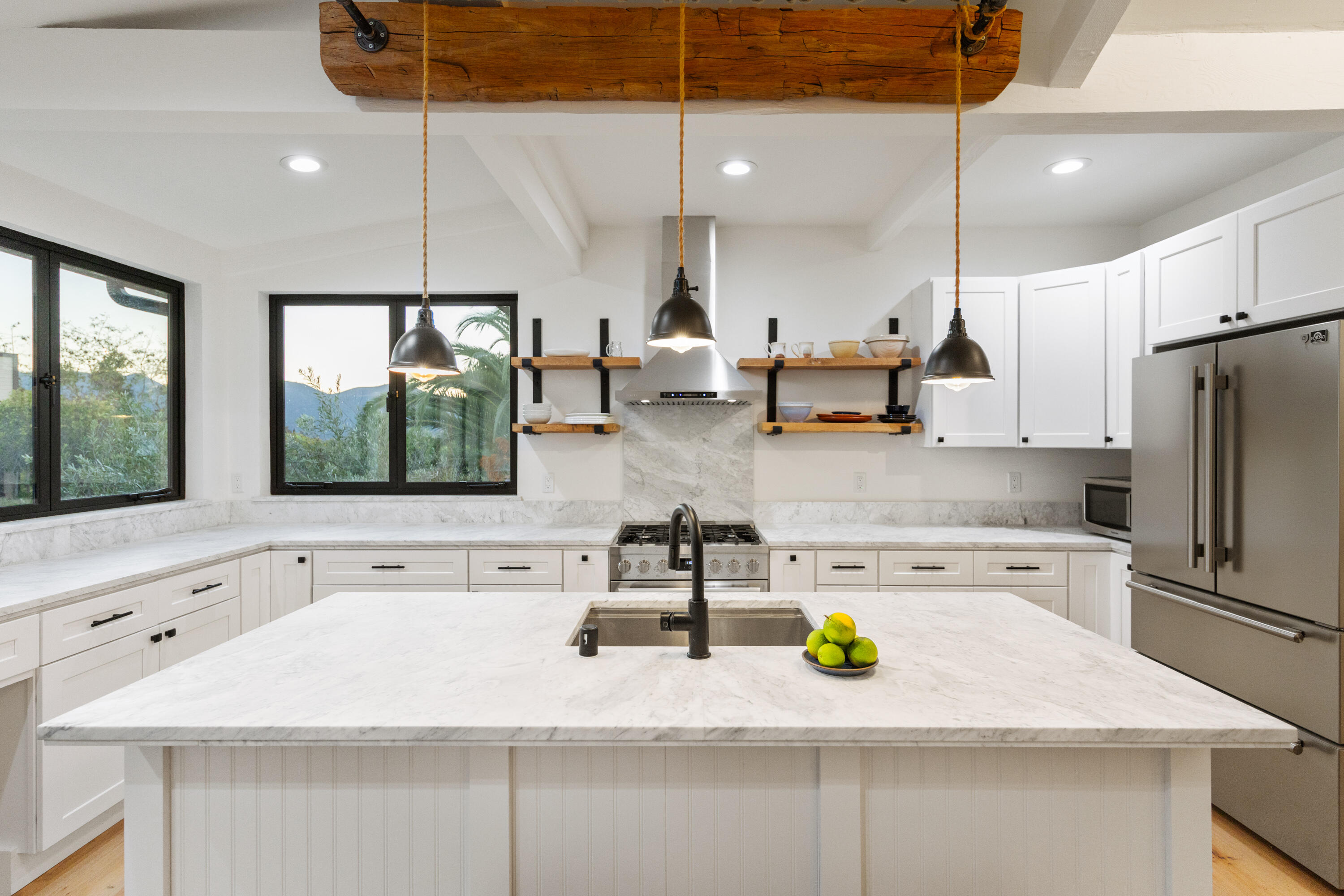 1674 Laurel Avenue Unit 1