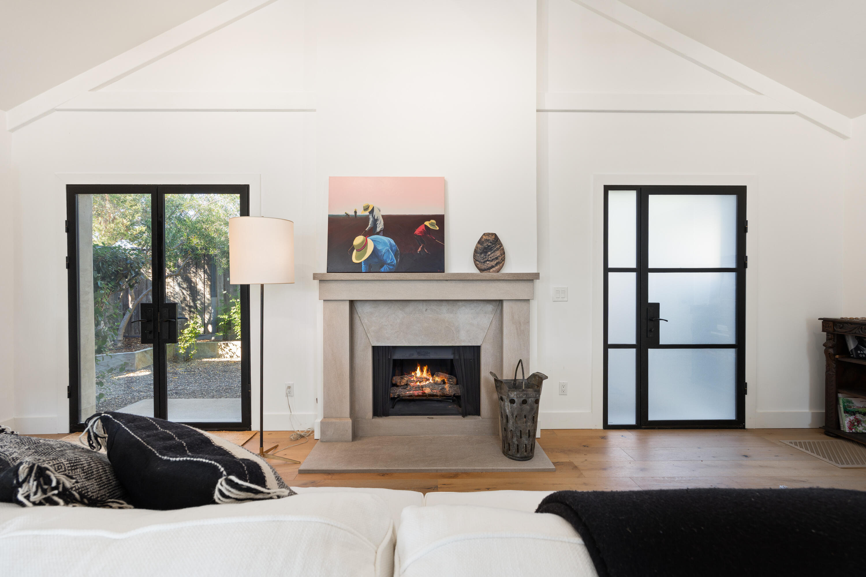 1674 Laurel Avenue Unit 1