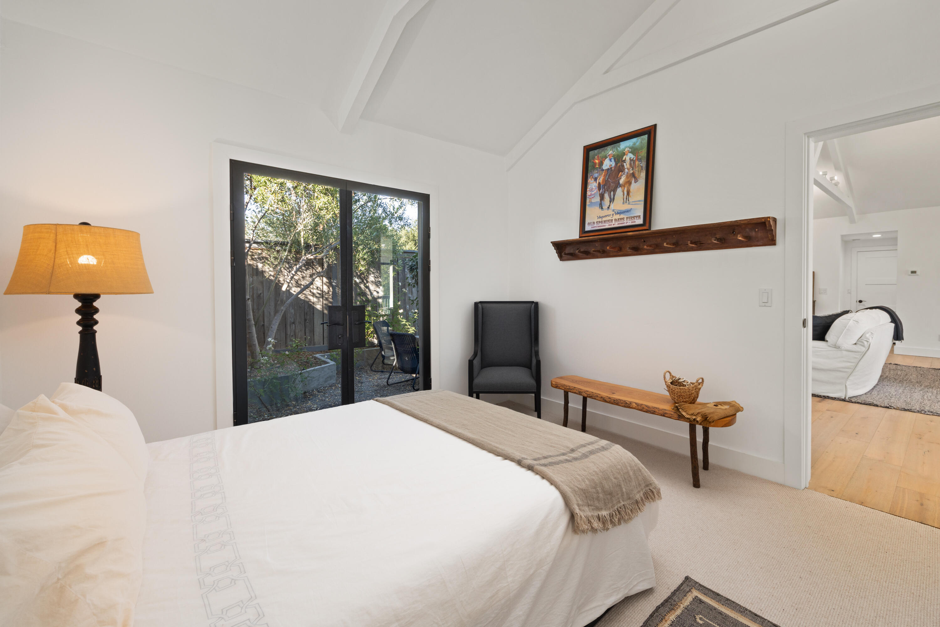 1674 Laurel Avenue Unit 1