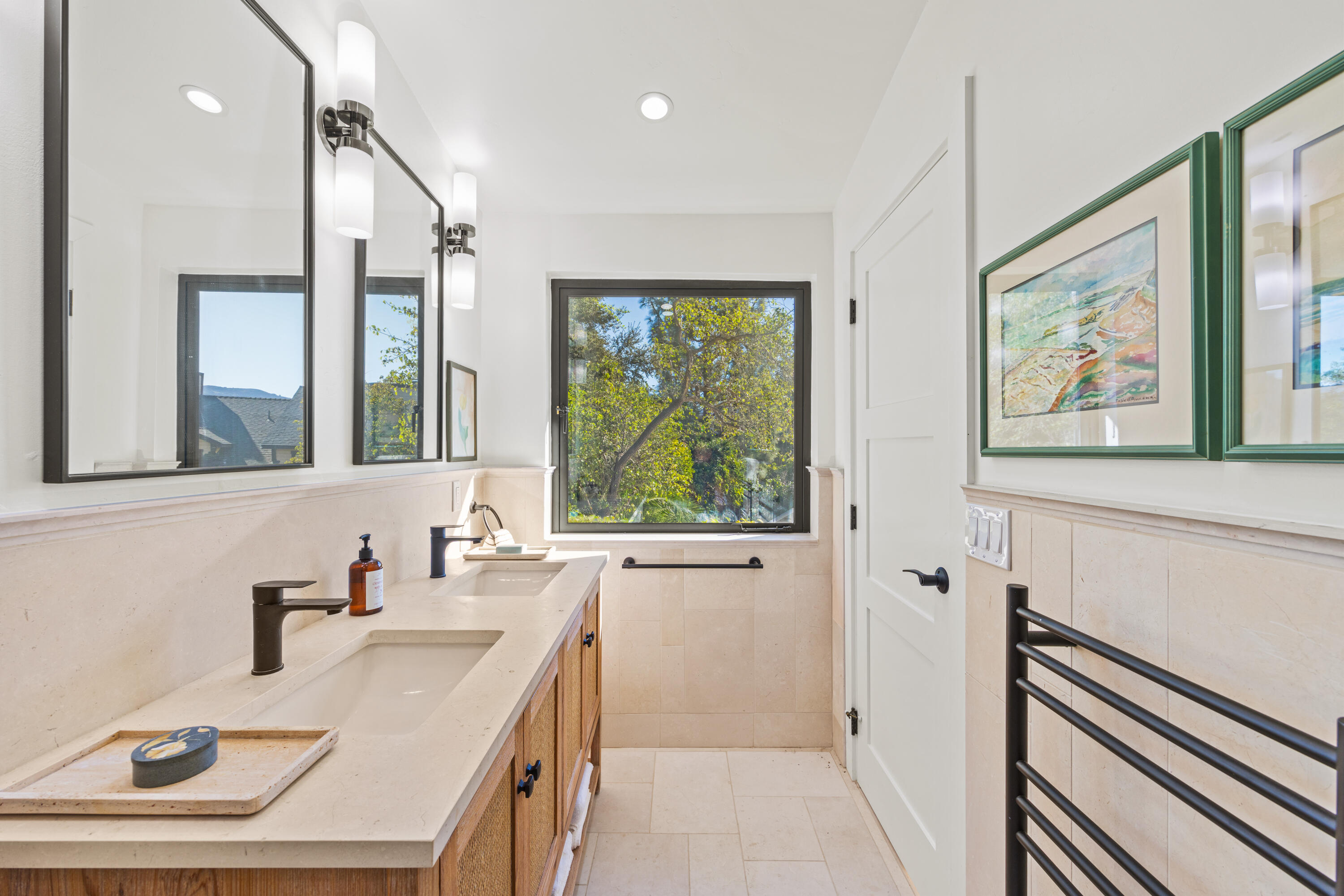 1674 Laurel Avenue Unit 1