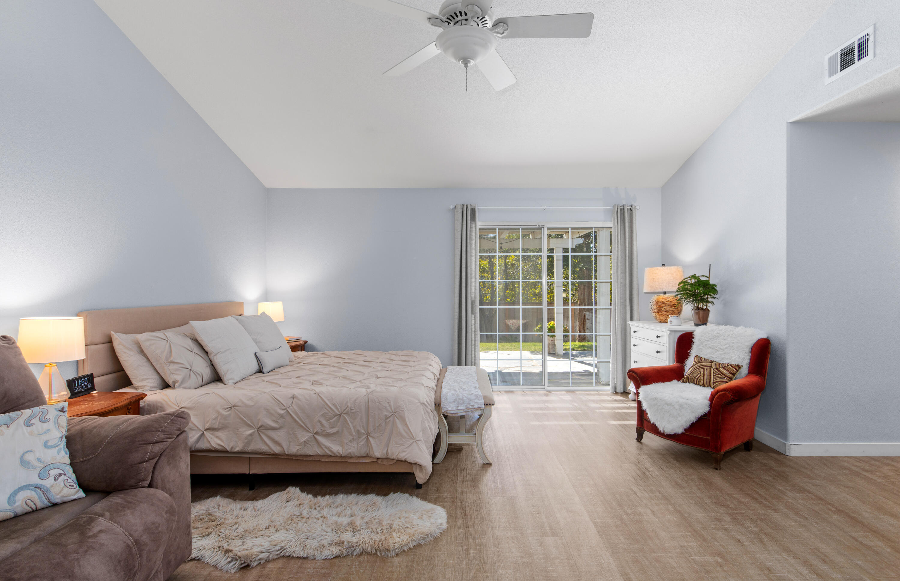 922 College Canyon Road