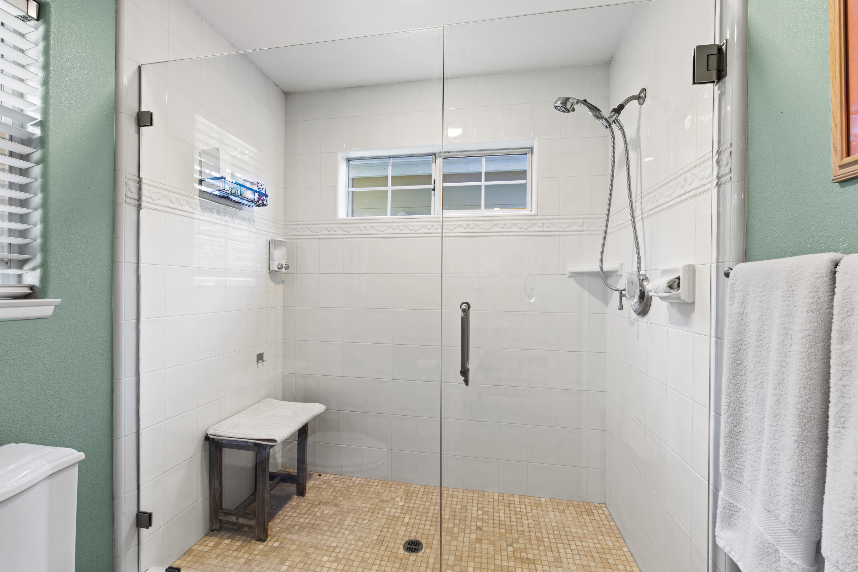 922 College Canyon Road