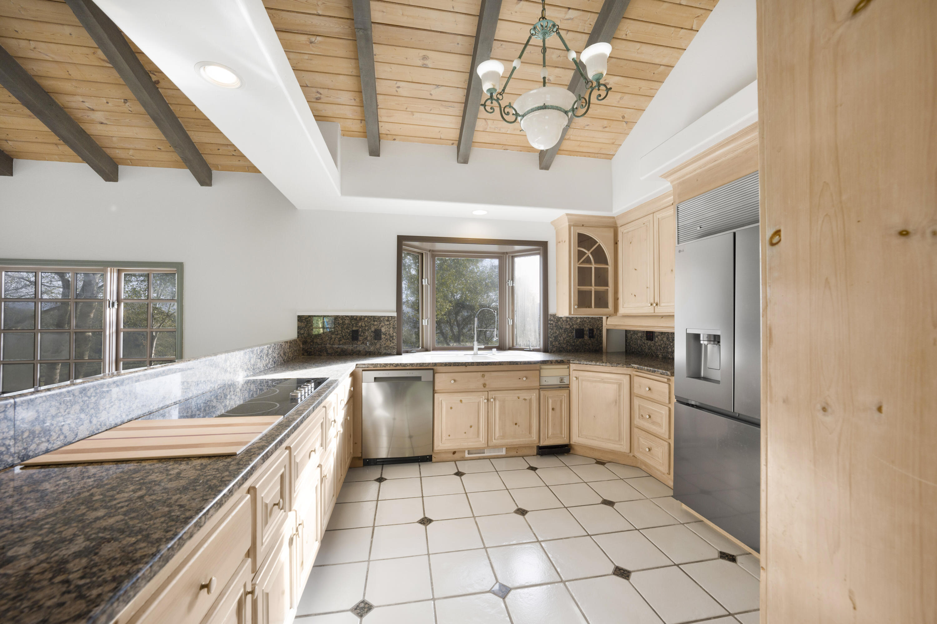 1225 Poppy Valley Road