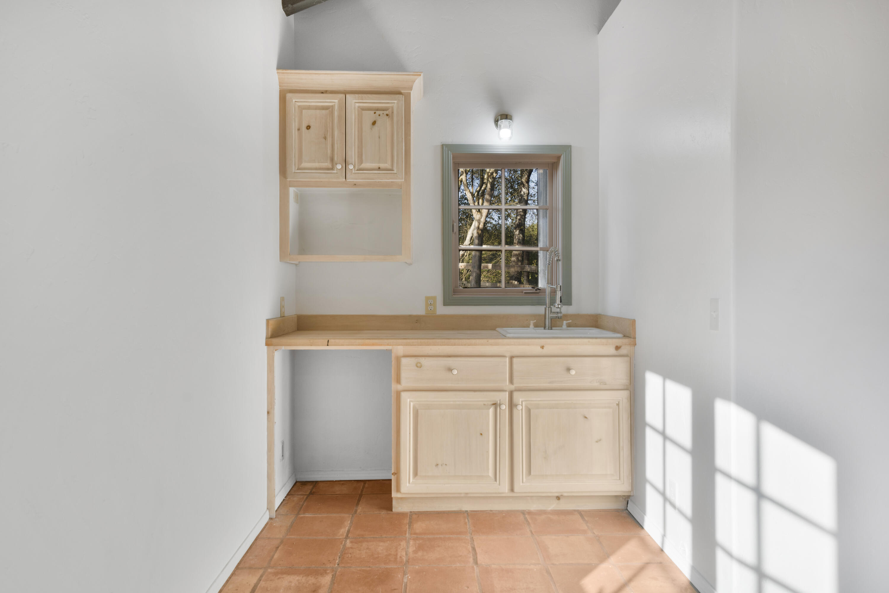 1225 Poppy Valley Road