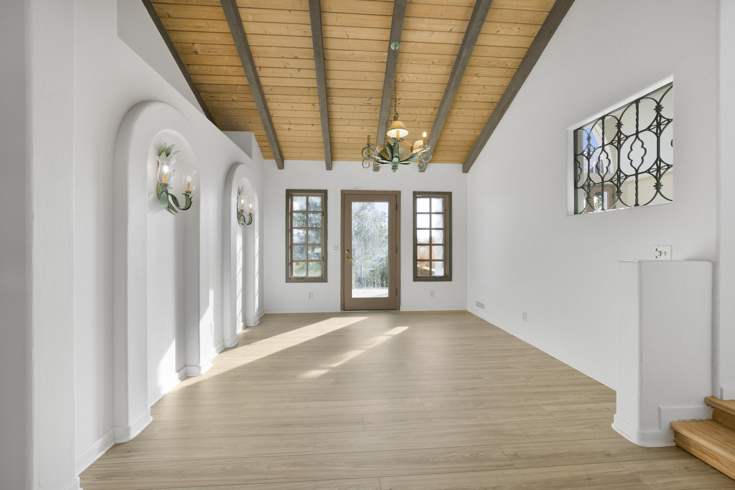 1225 Poppy Valley Road