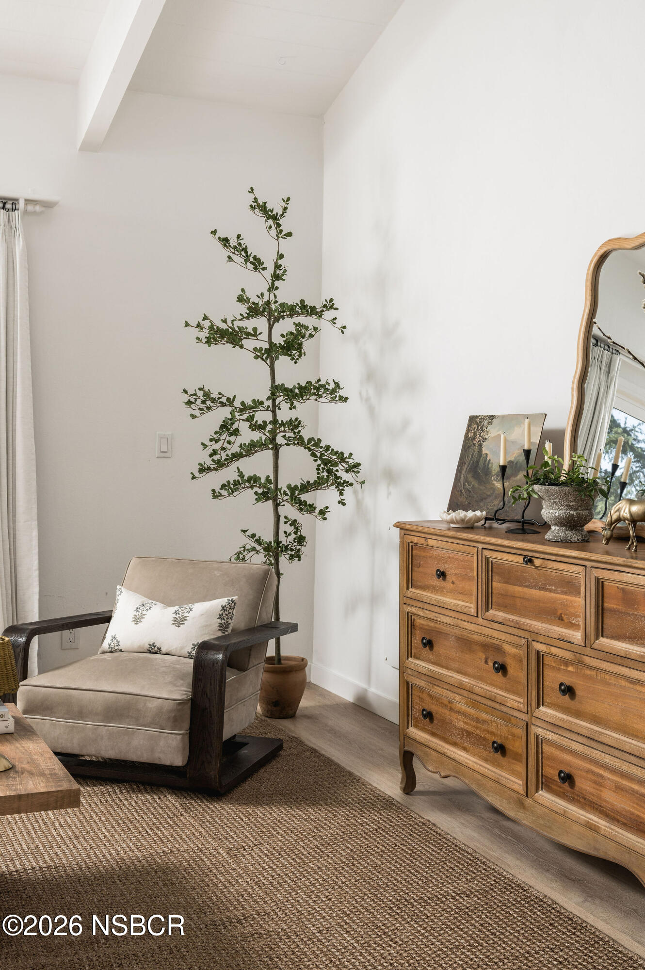 864 Highland Drive 6