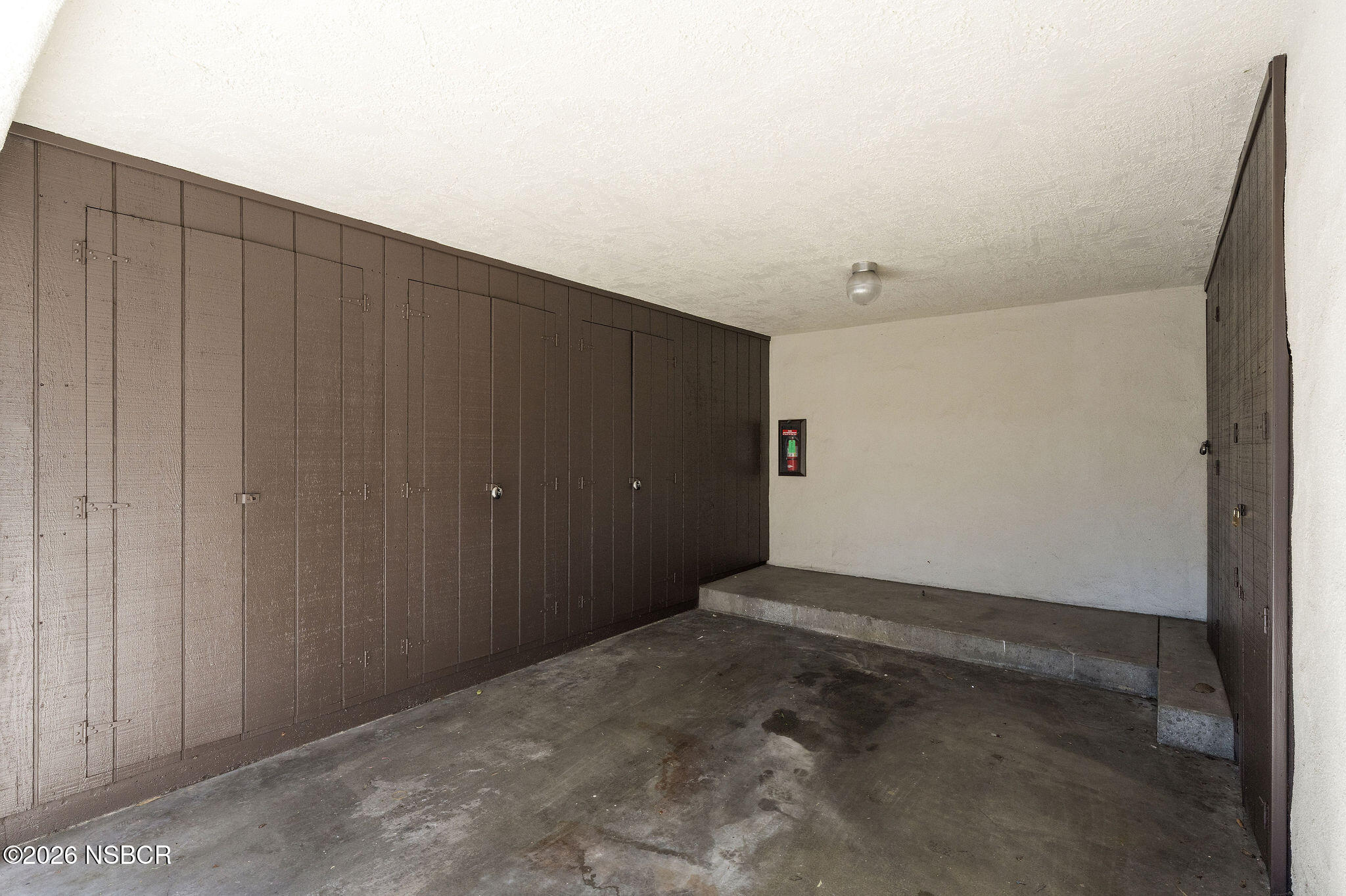 864 Highland Drive 6