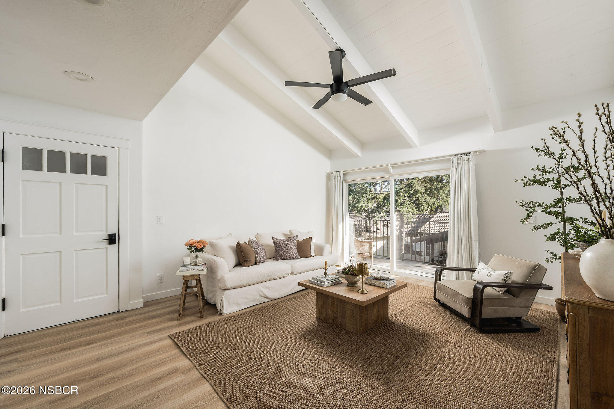 864 Highland Drive 6