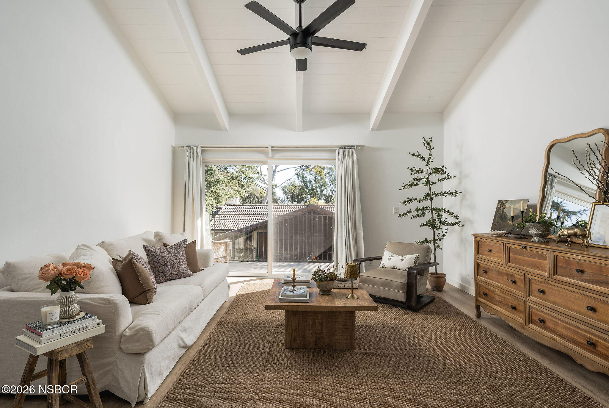 864 Highland Drive 6