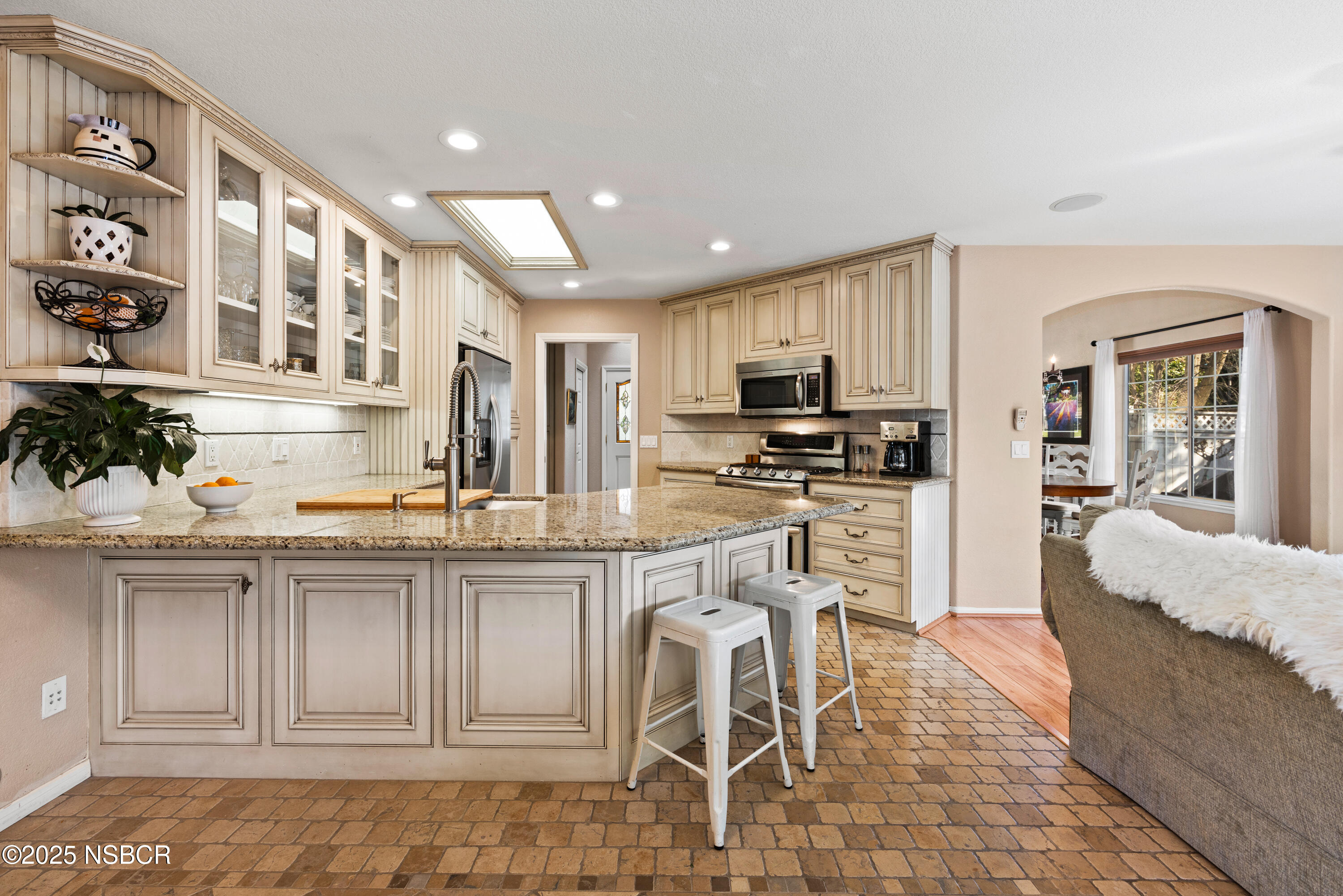 922 College Canyon Road