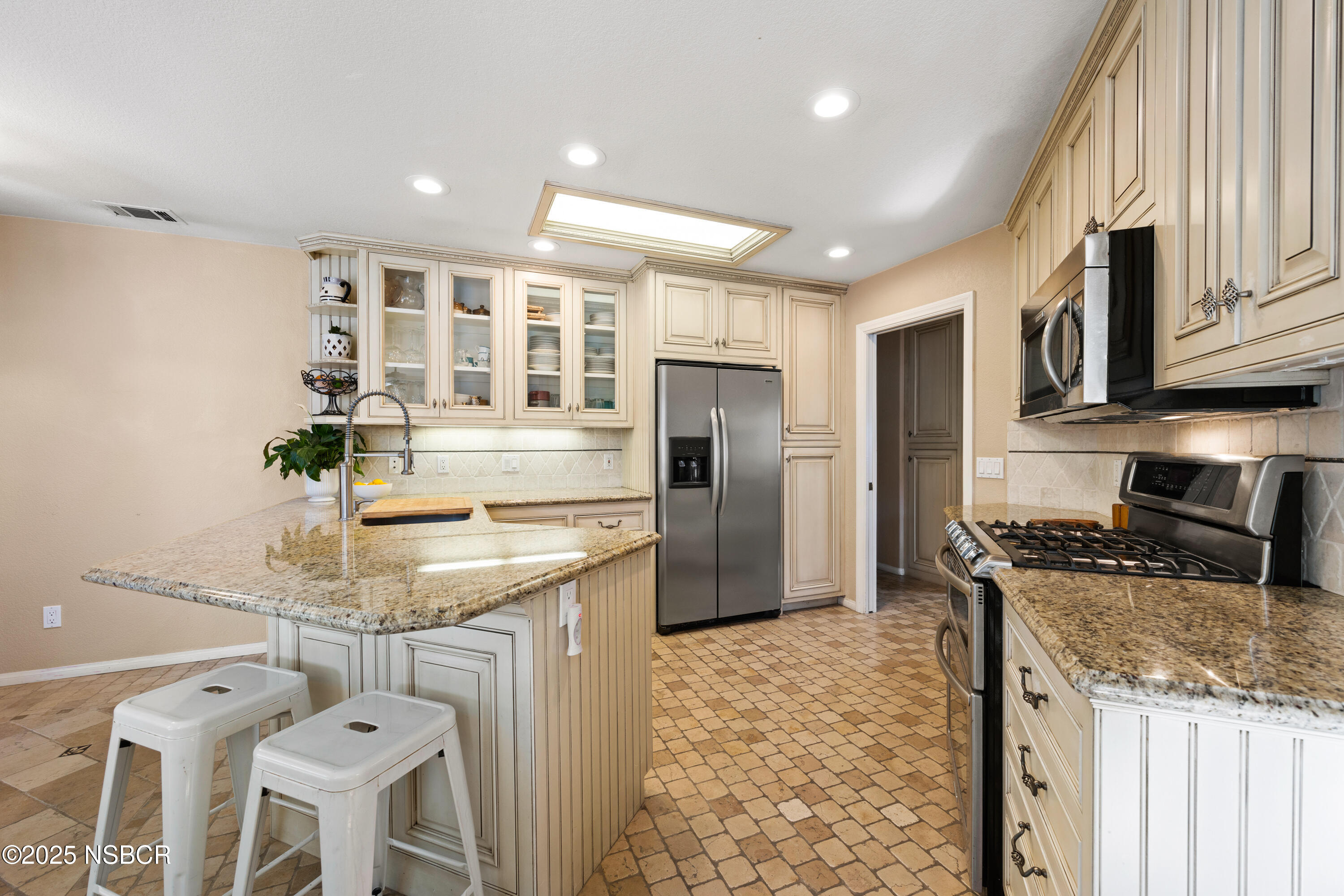 922 College Canyon Road