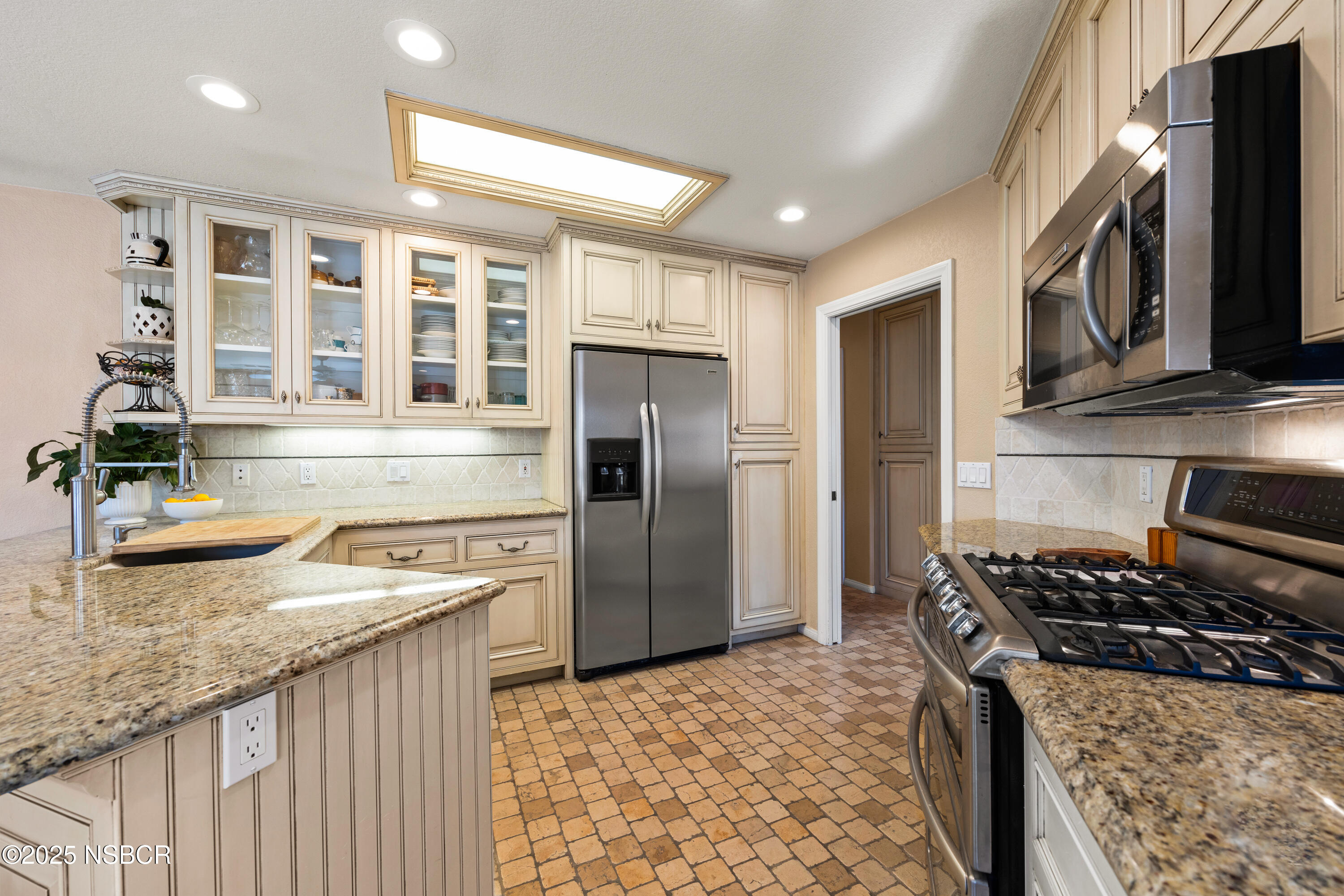 922 College Canyon Road