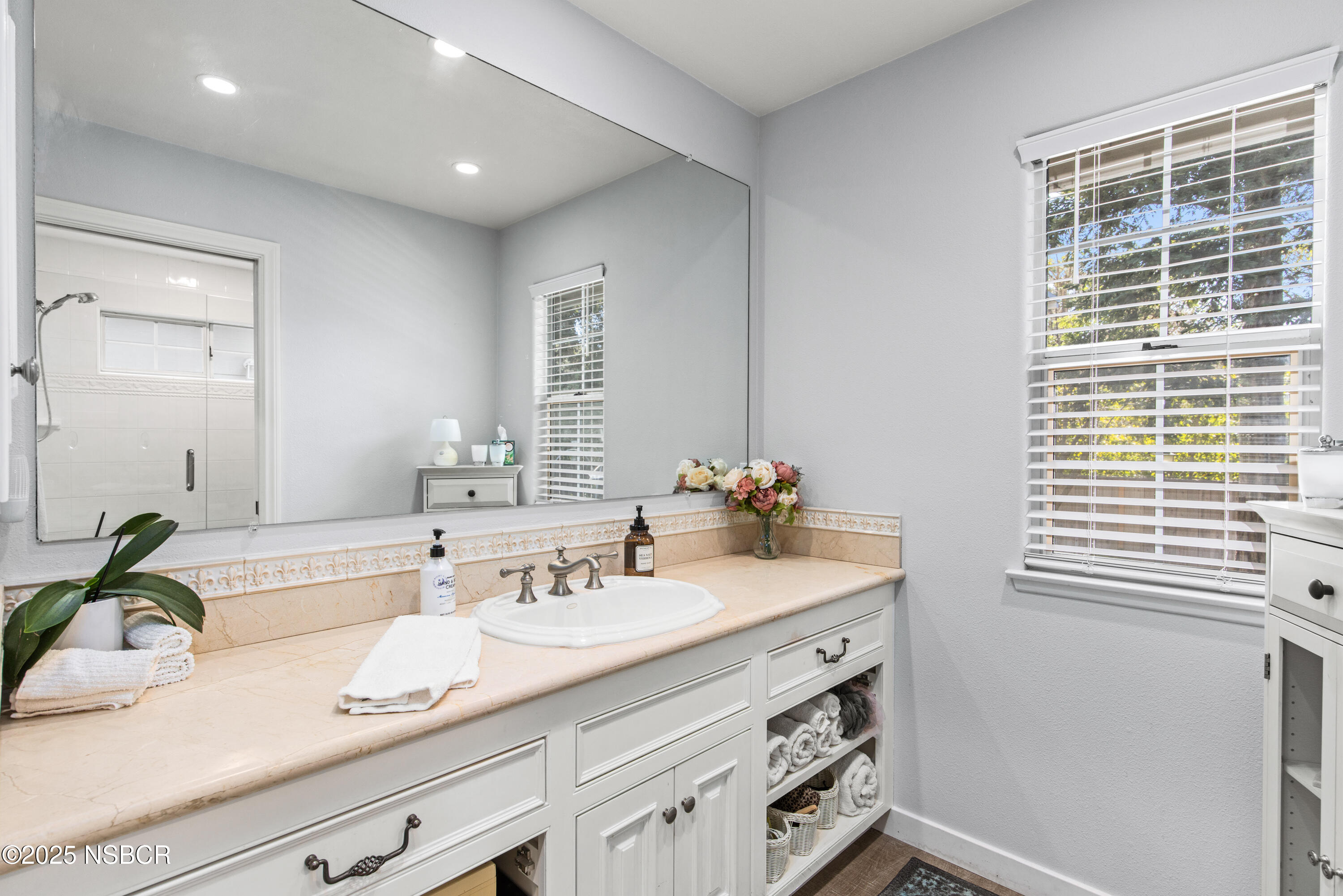 922 College Canyon Road