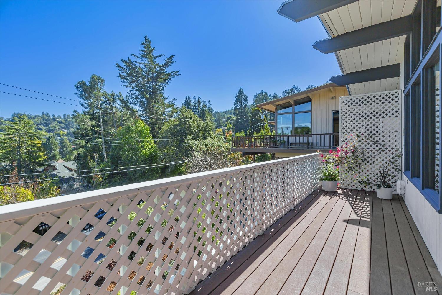 355 Corte Madera Ave