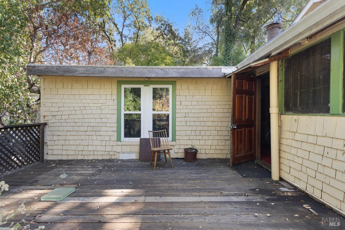 1566 San Anselmo Ave