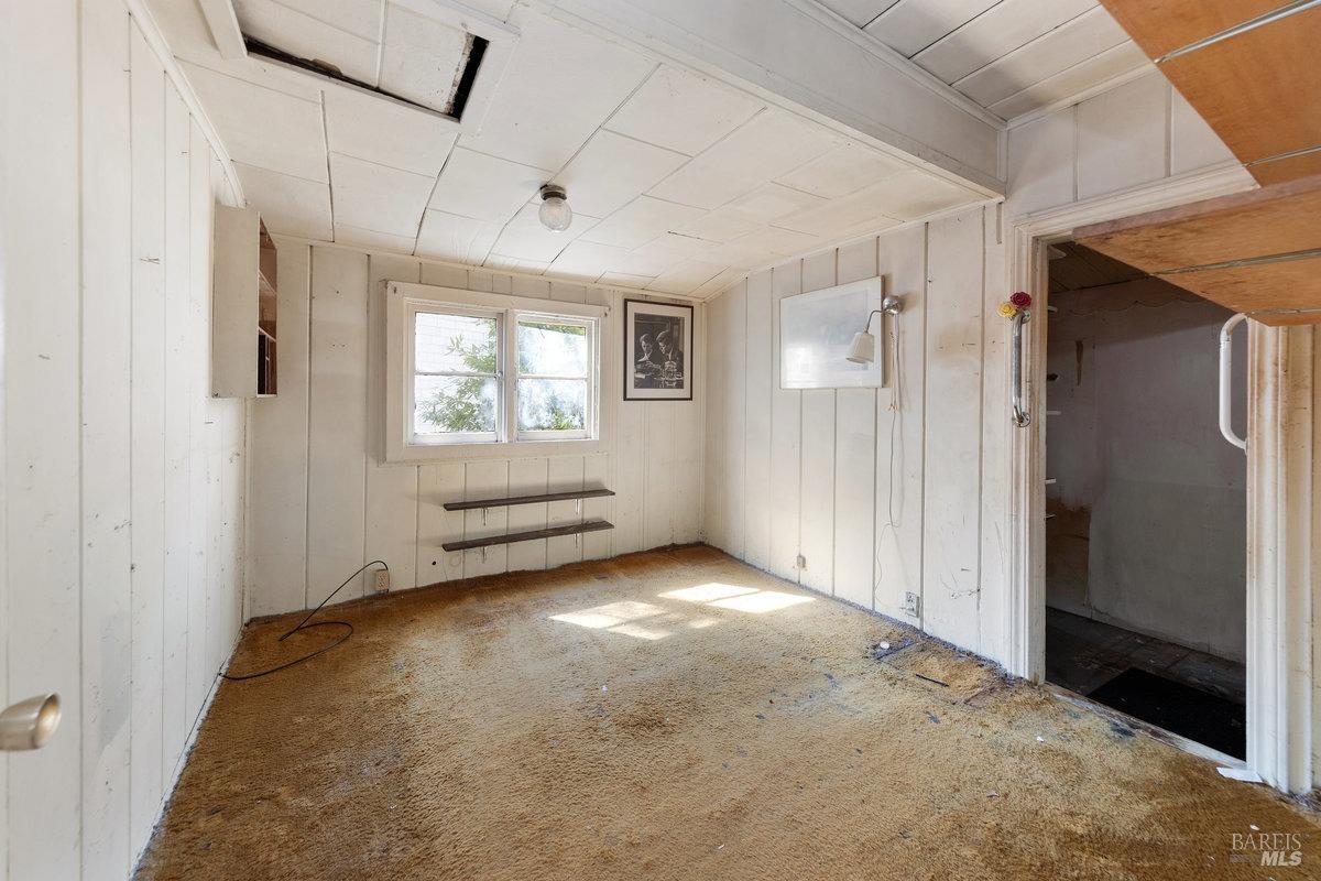 1566 San Anselmo Ave