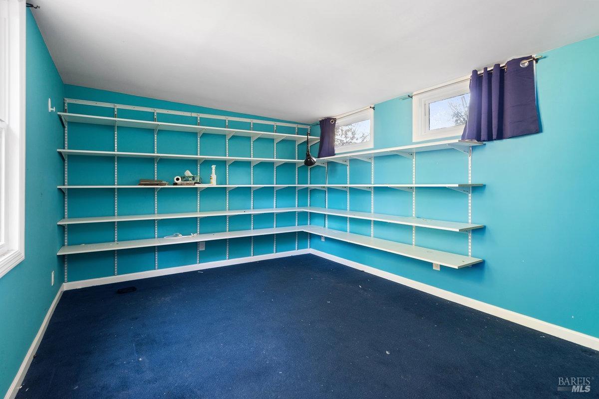 1566 San Anselmo Ave