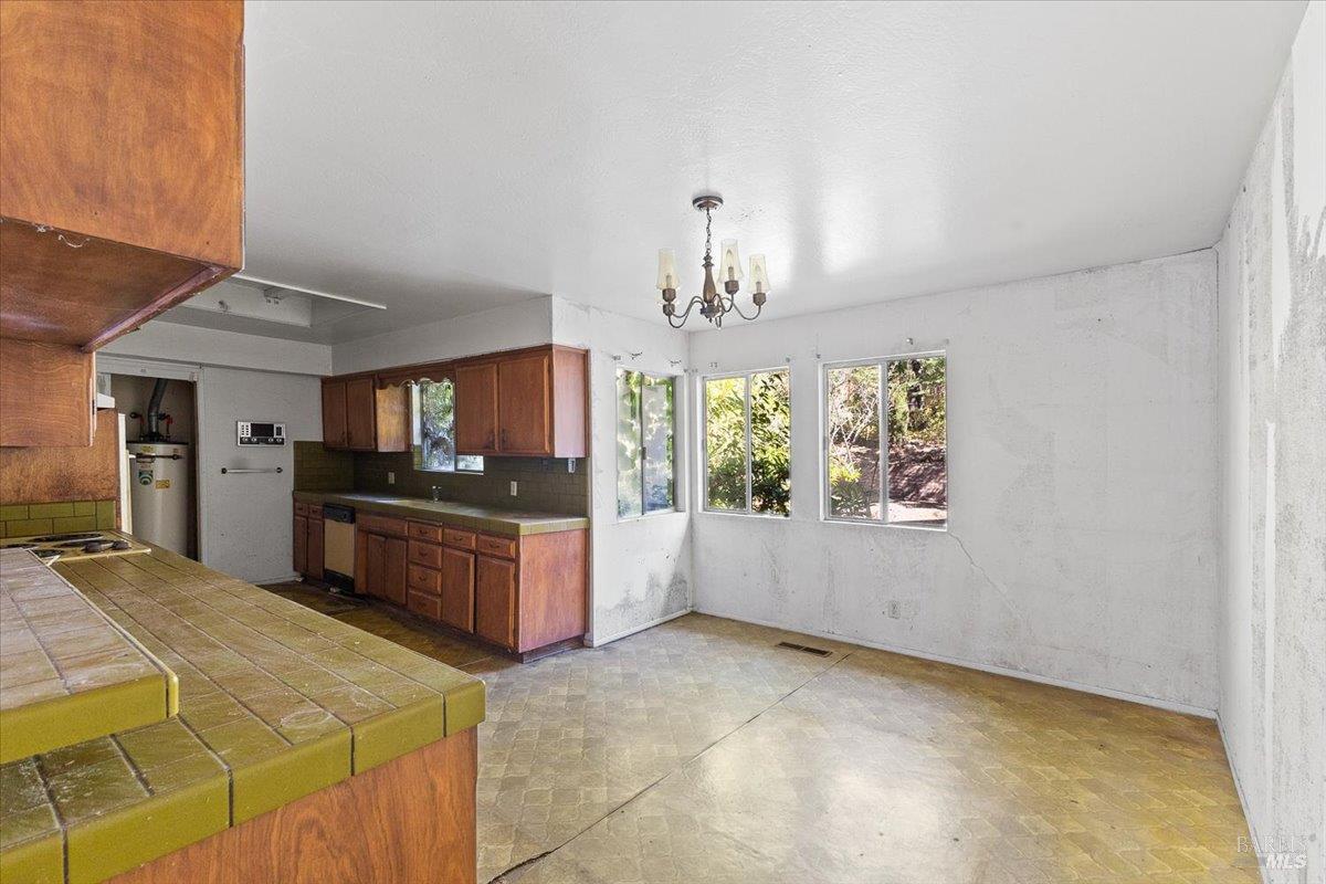 3611 Alta Vista Avenue