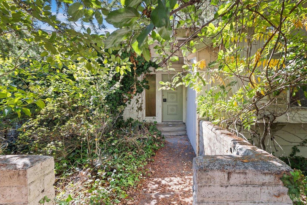 3611 Alta Vista Avenue