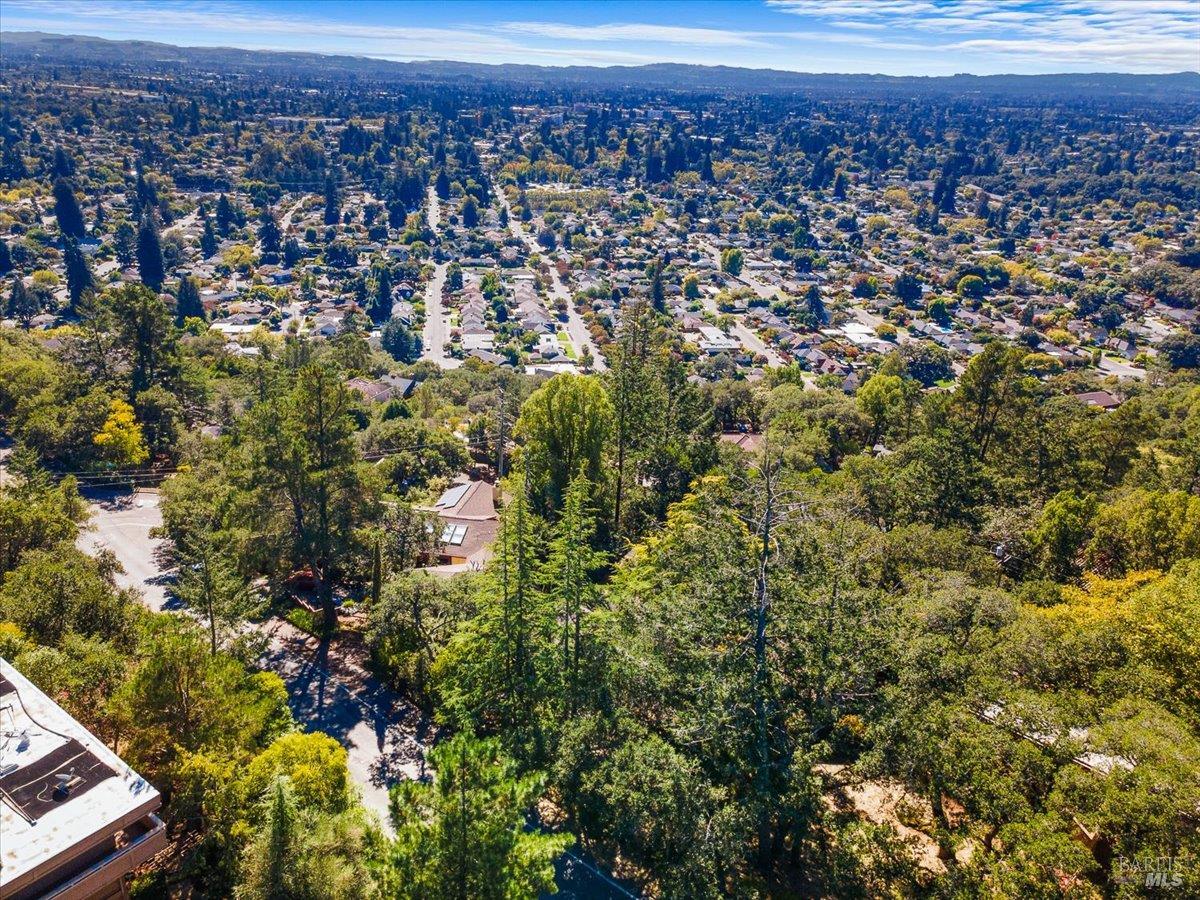 3611 Alta Vista Avenue