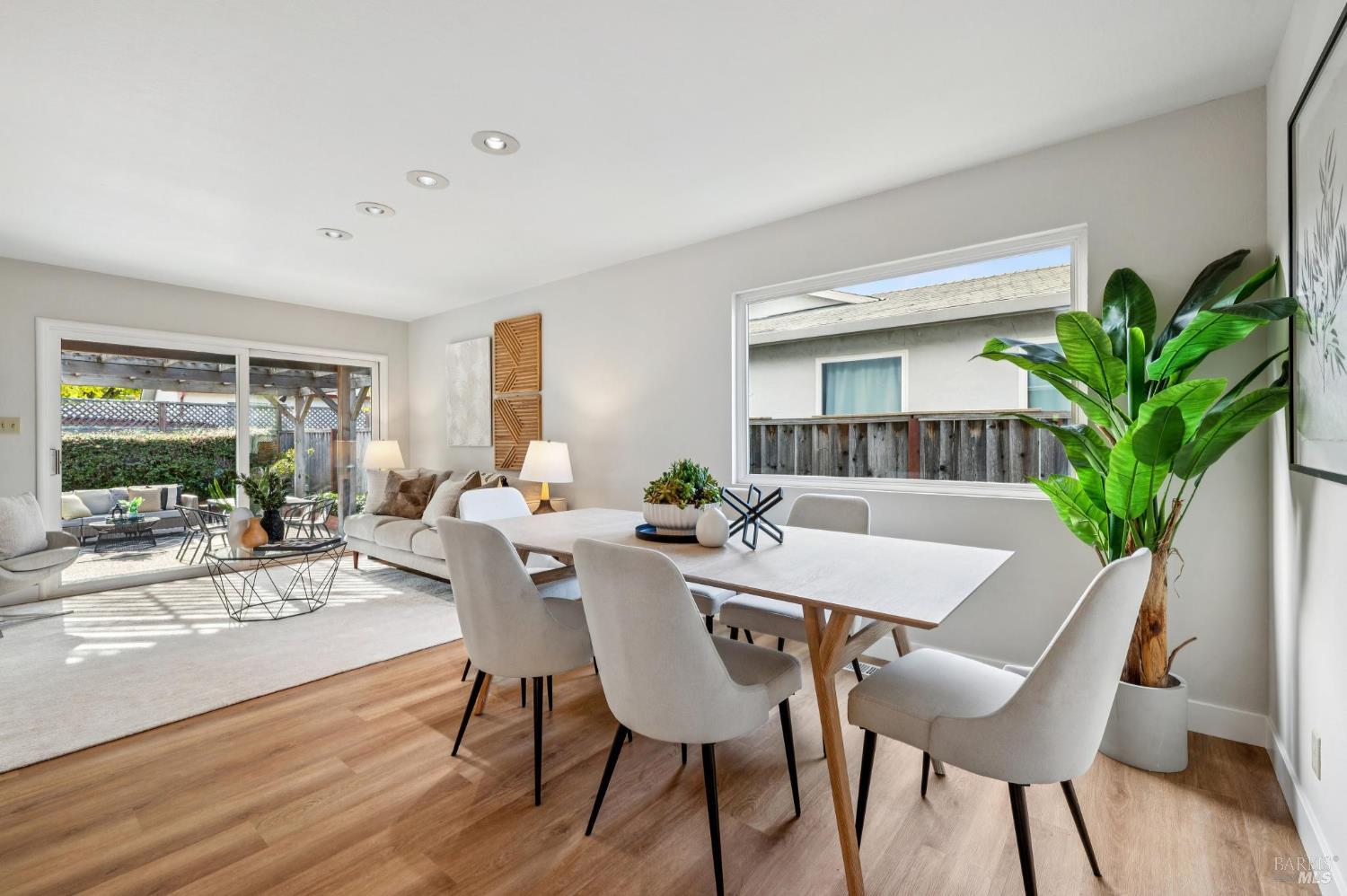 479 Calle De La Mesa