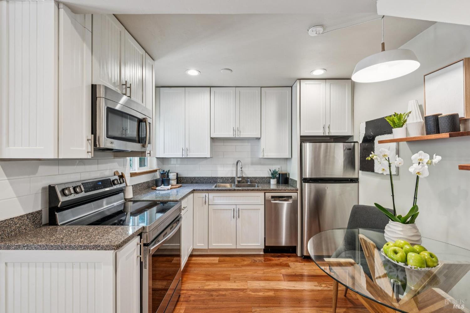 384 Pine Hill Road Unit: #14