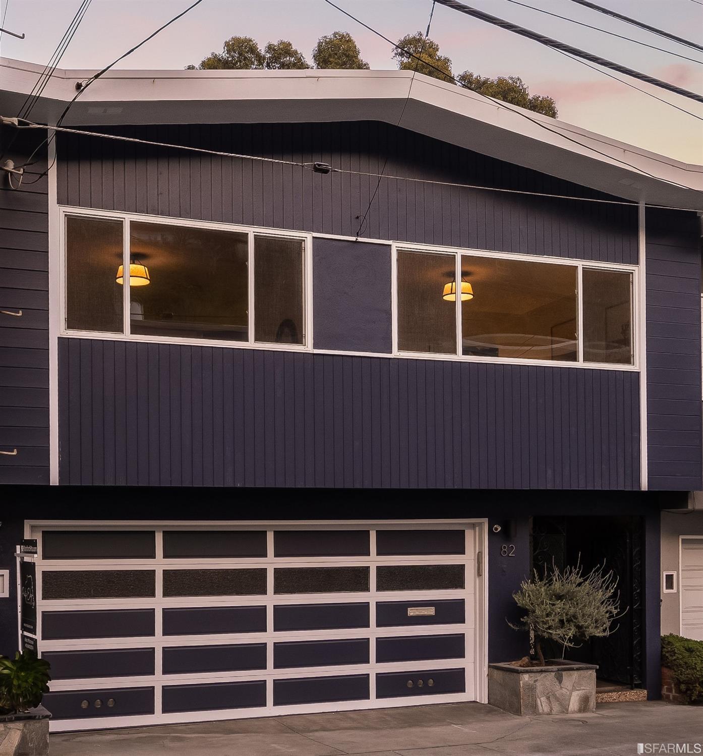 82 Stanford Heights Avenue