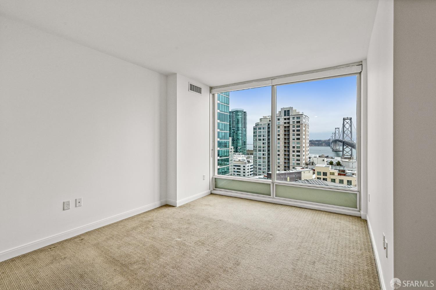 425 1st Street Unit: 1301