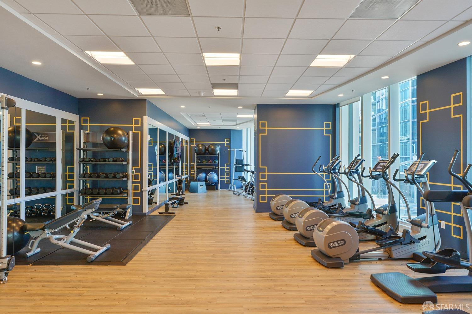 425 1st Street Unit: 1301