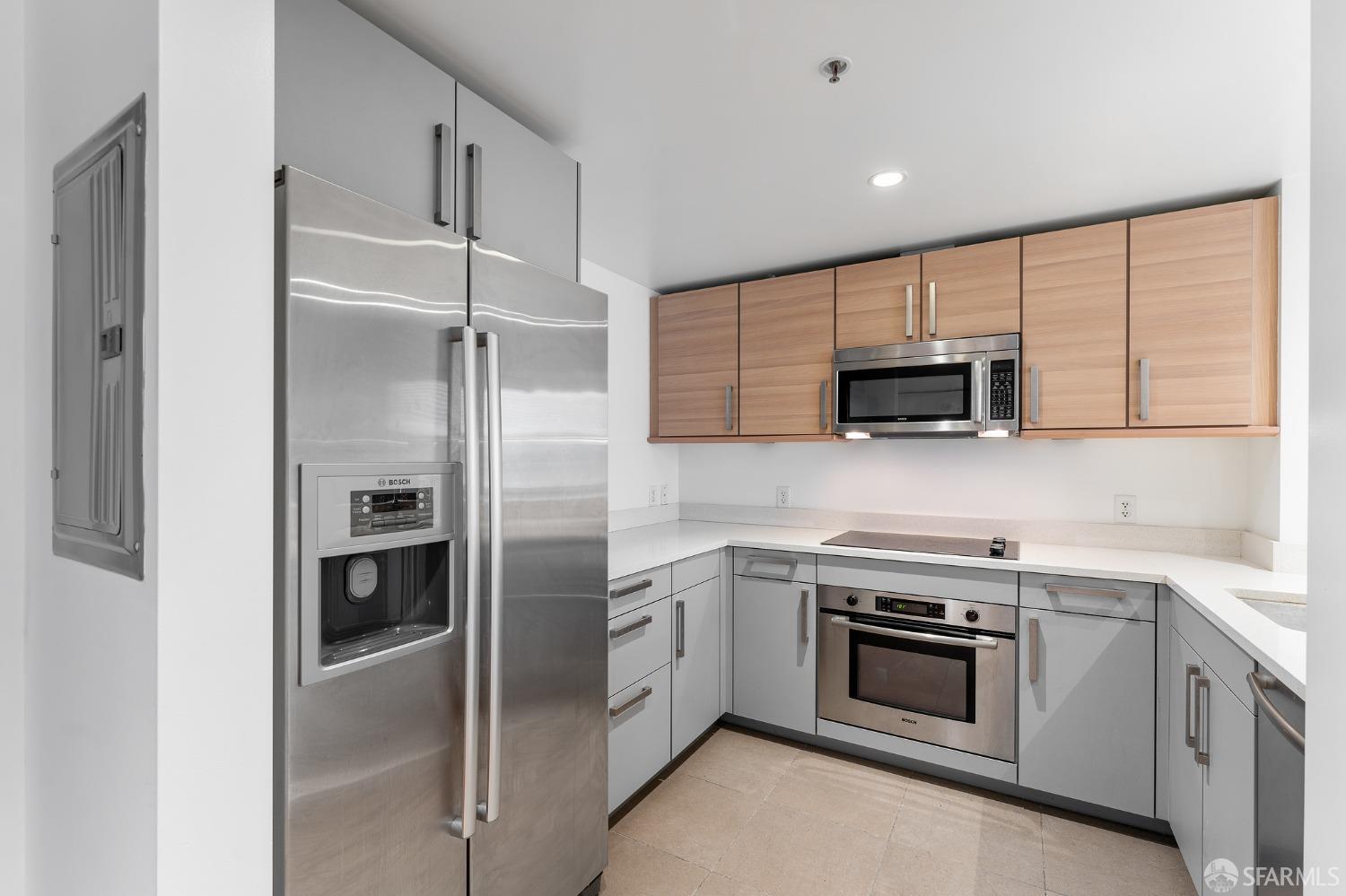 555 4th Street Unit: 514