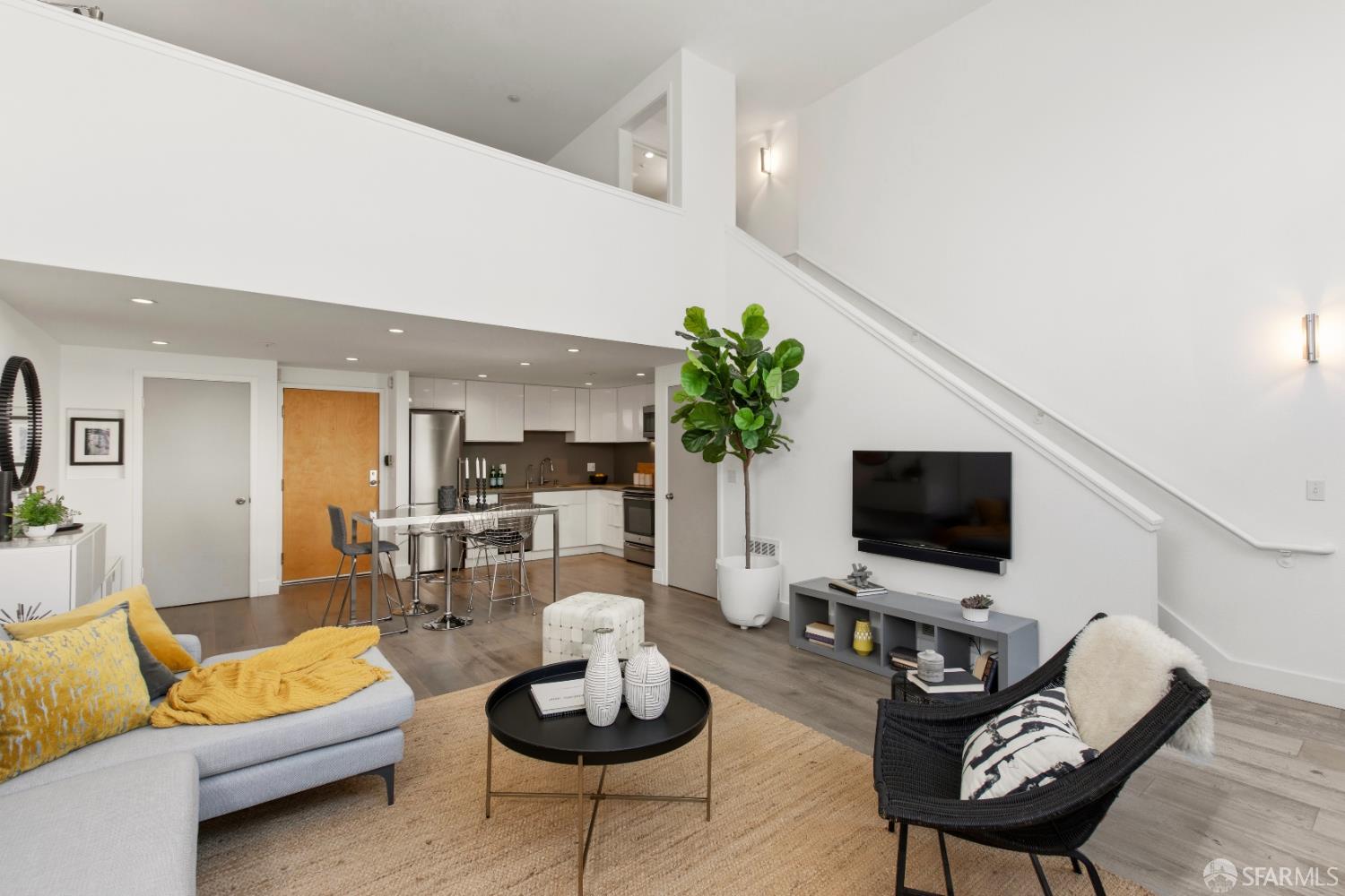 68 Mccoppin Street # 11