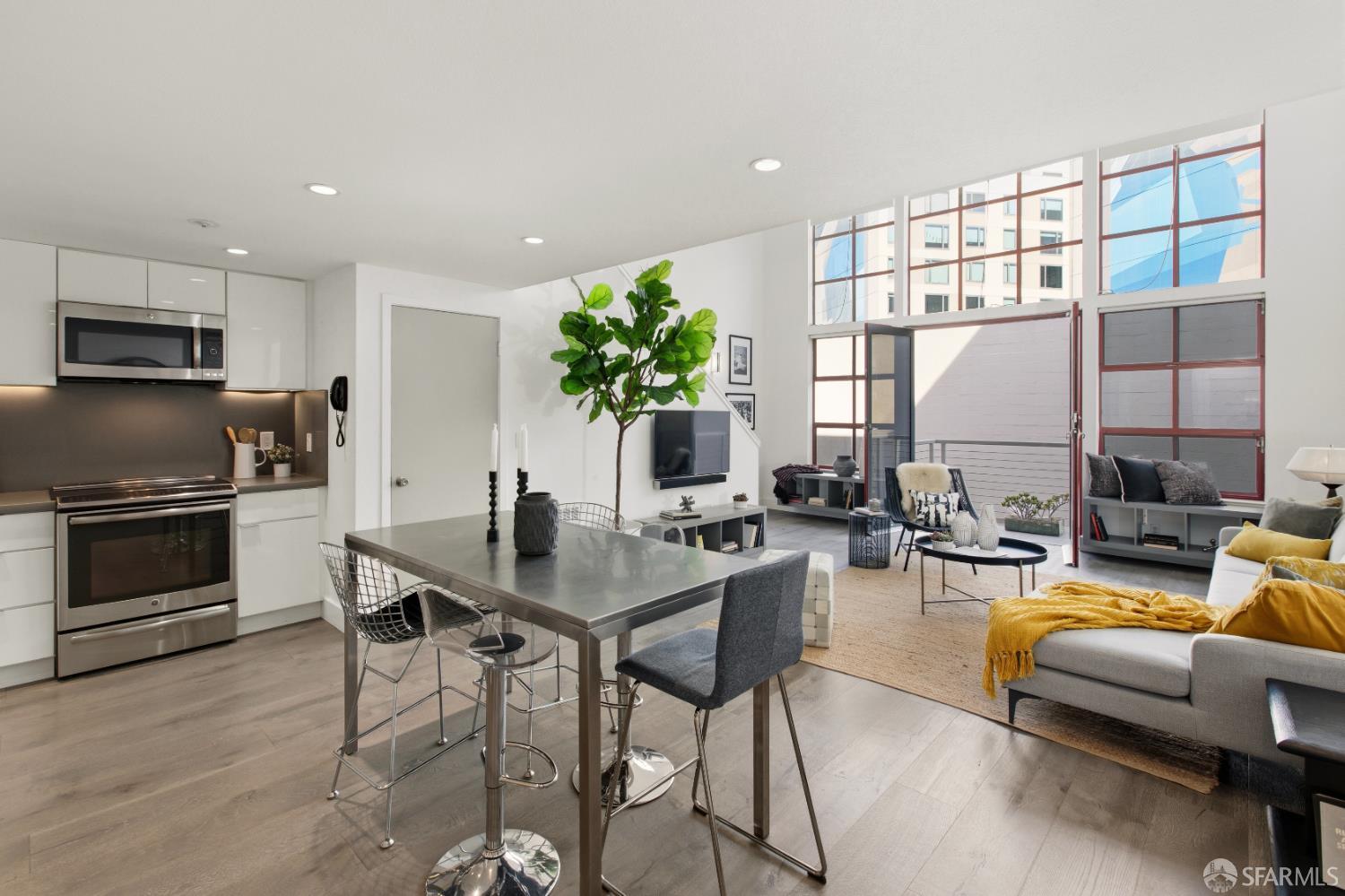 68 Mccoppin Street # 11