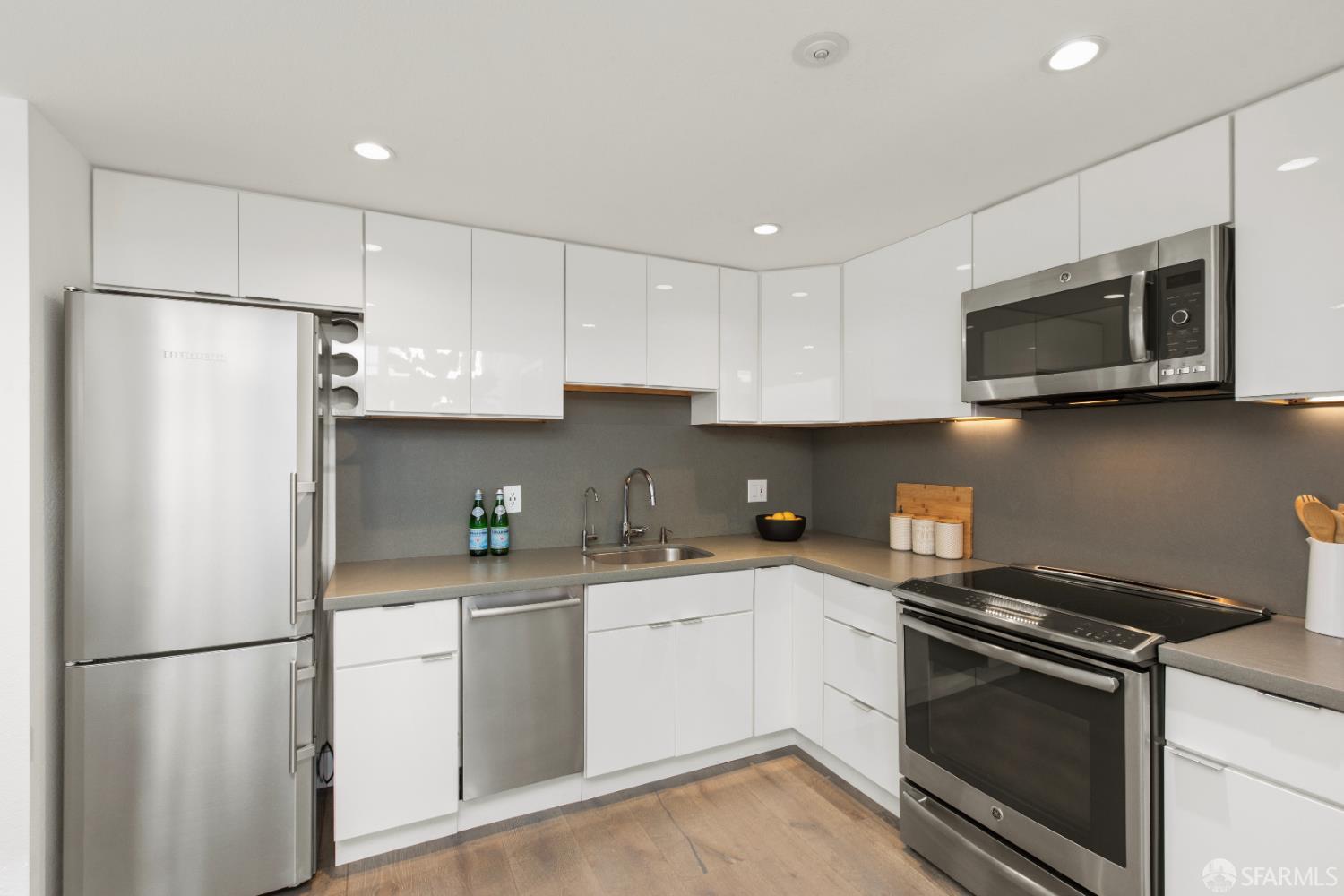 68 Mccoppin Street # 11