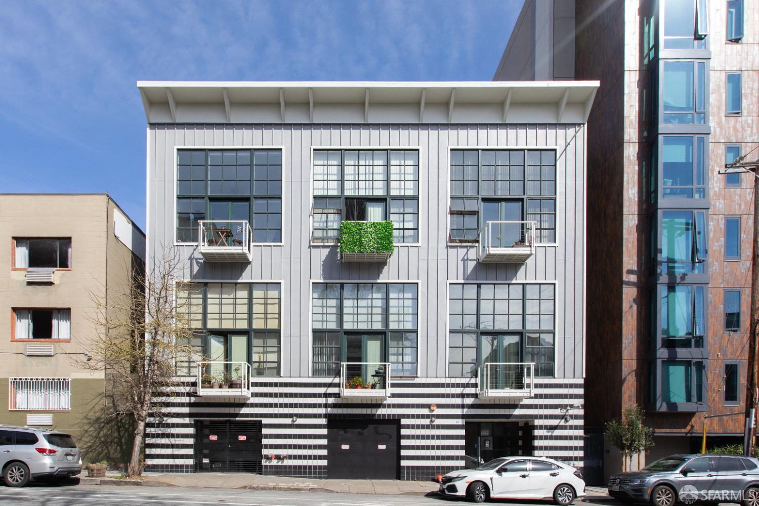 68 Mccoppin Street # 11