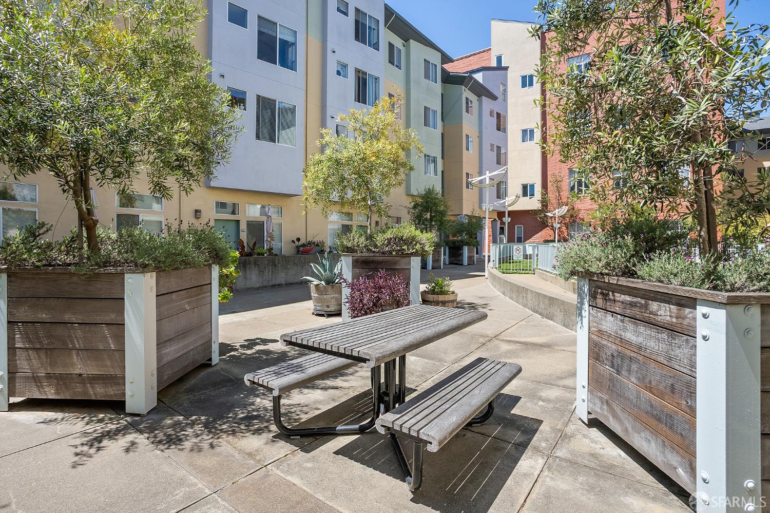 95 Mccoppin Street # 103E