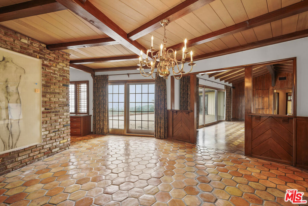 13150 Mulholland Drive