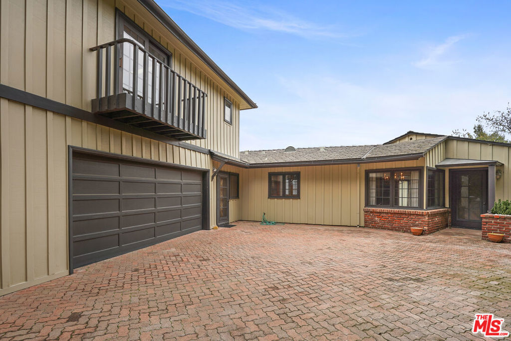 13150 Mulholland Drive