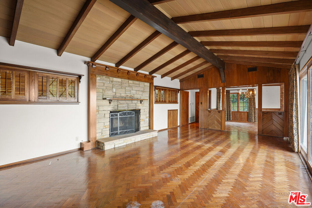 13150 Mulholland Drive