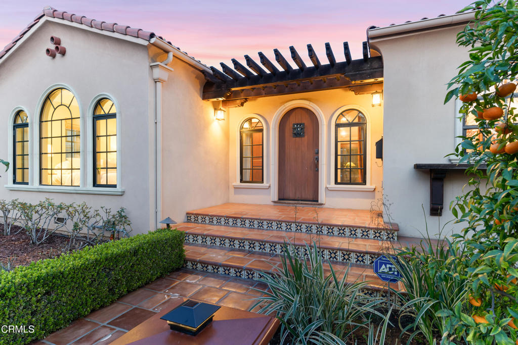 2048 La France Avenue