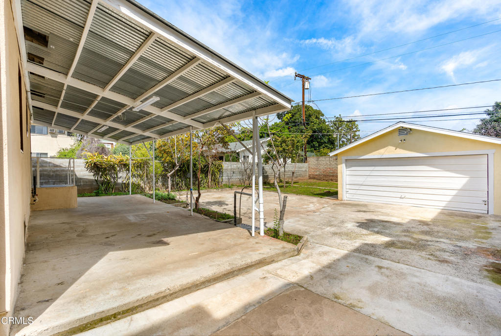 924 N Stoneman Avenue